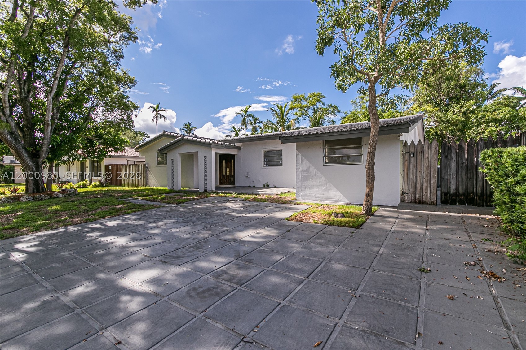North Miami Beach photo 3