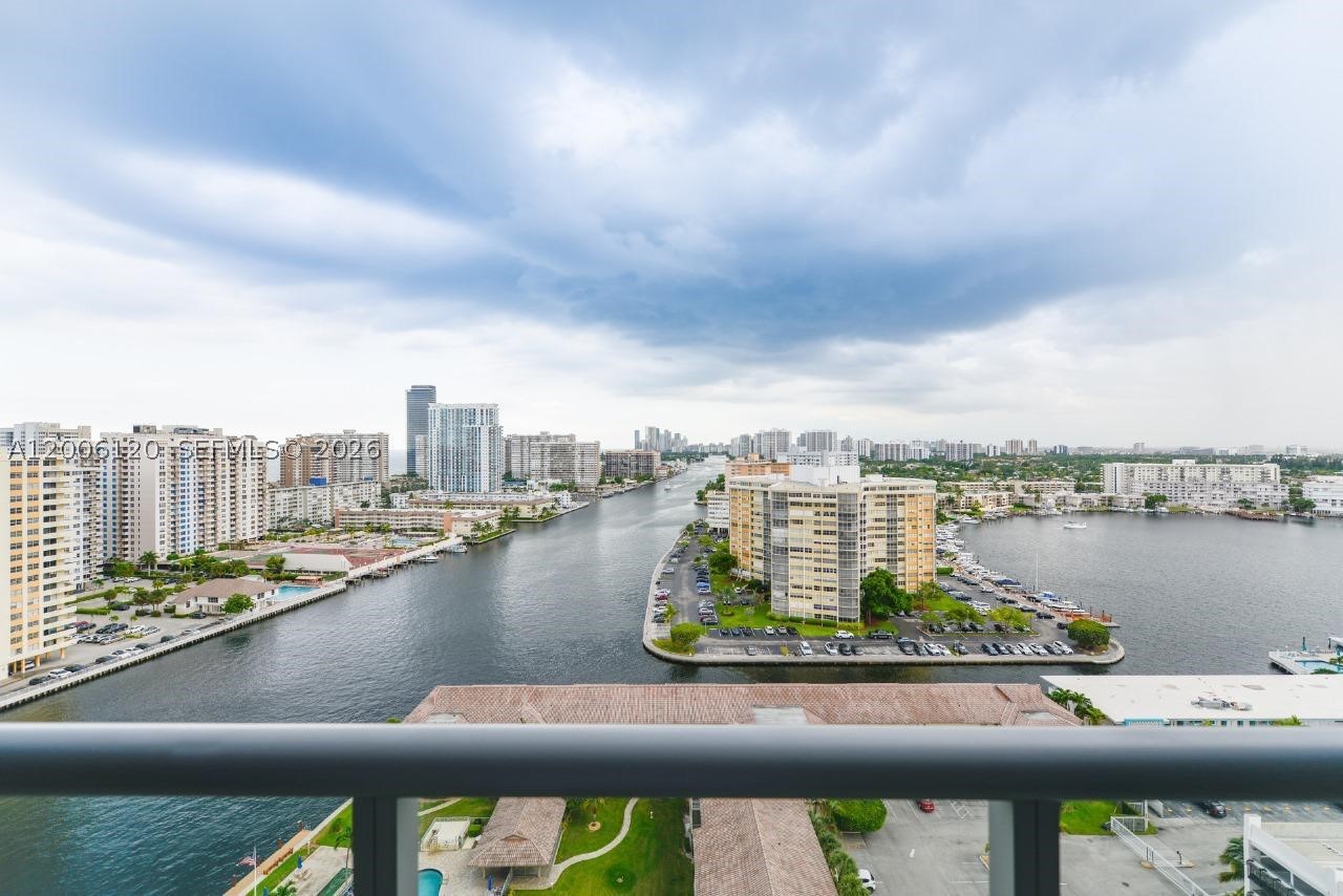 Hallandale Beach photo 2