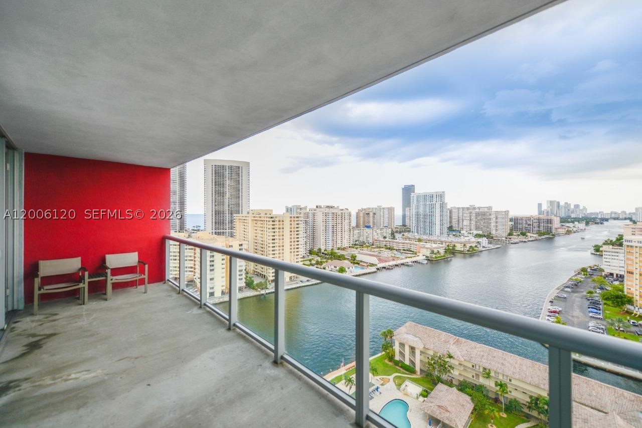Hallandale Beach photo 4