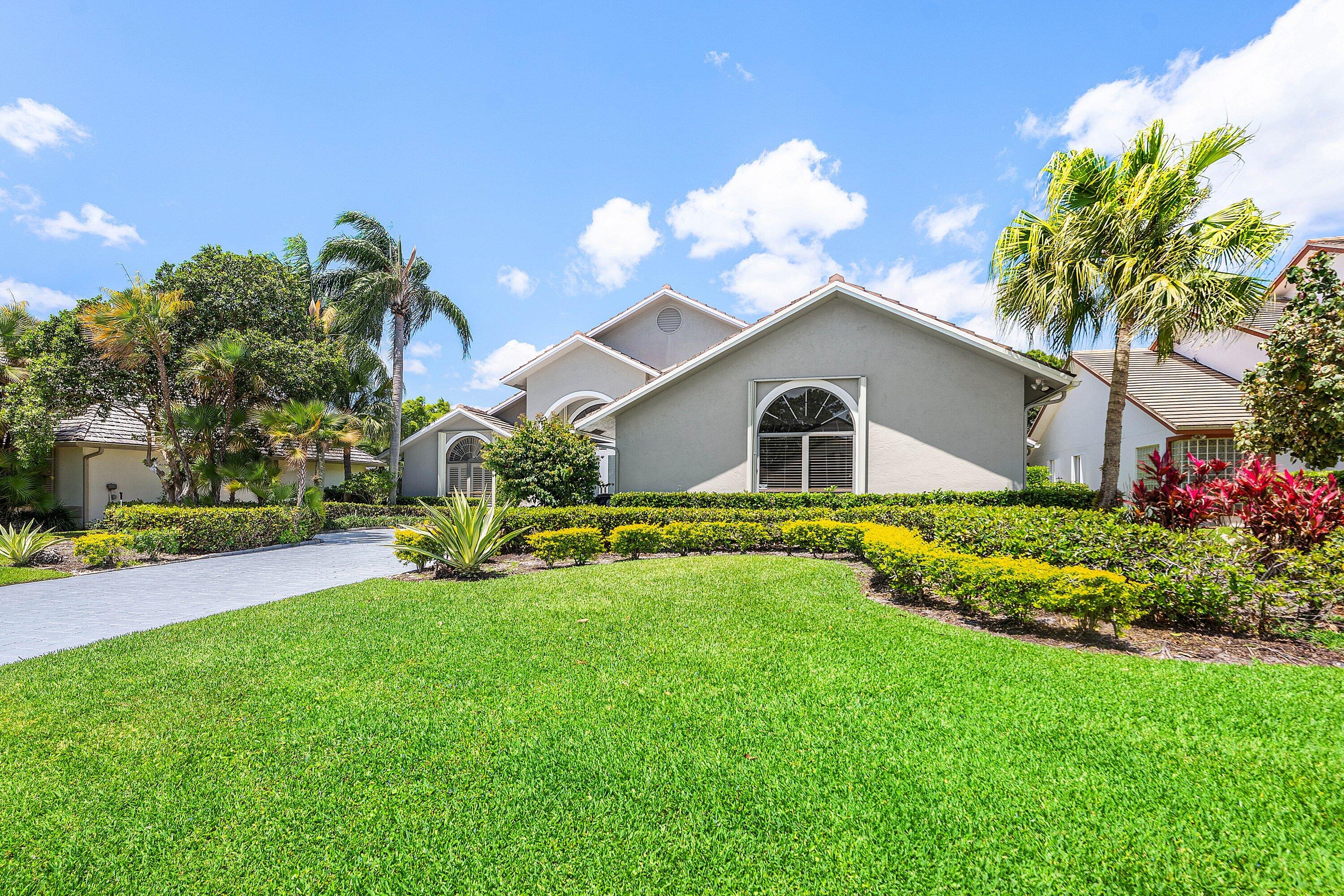 Palm Beach Gardens photo 3