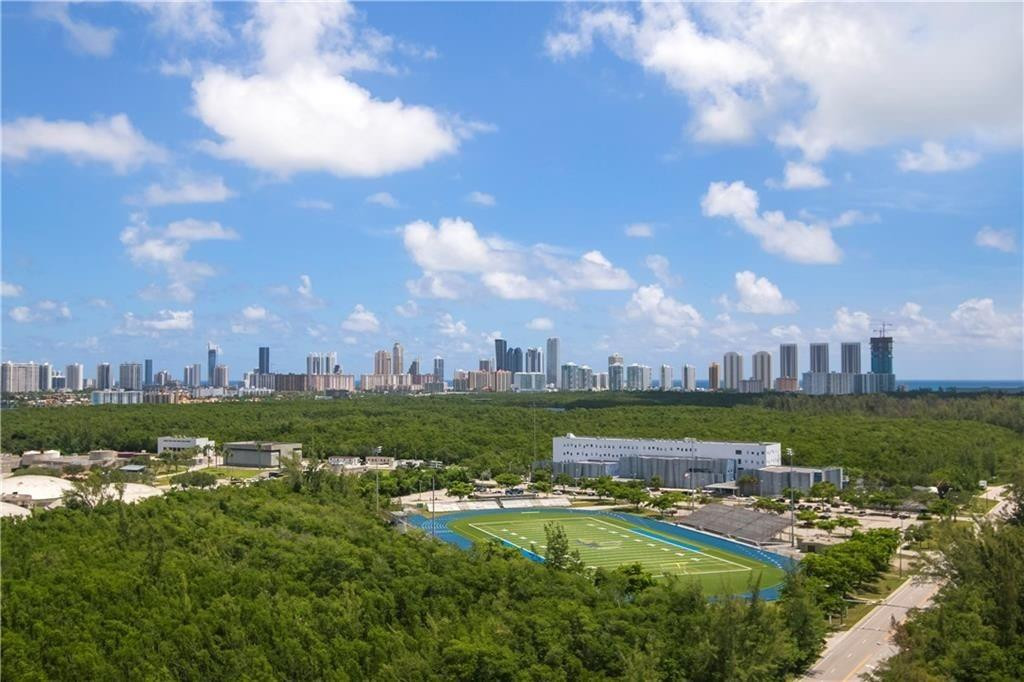 North Miami photo 1