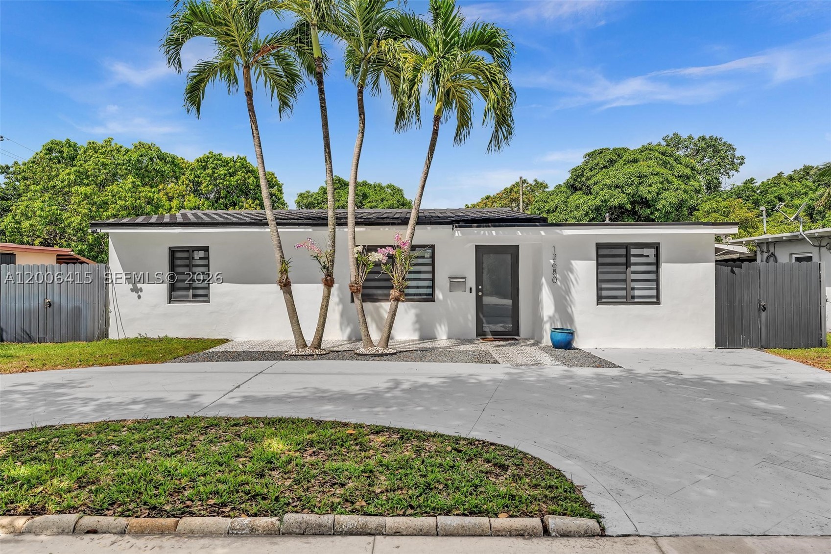 North Miami photo 3