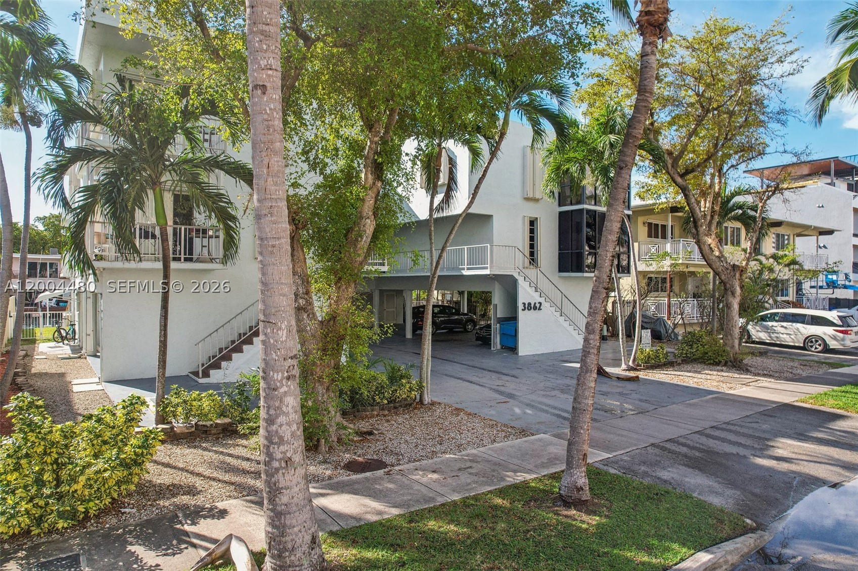 North Miami Beach photo 3