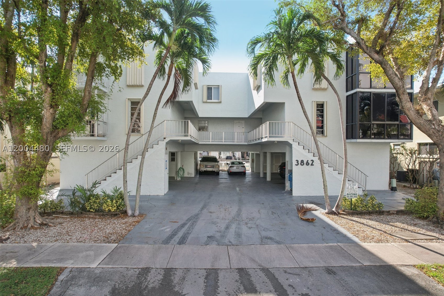 North Miami Beach photo 4