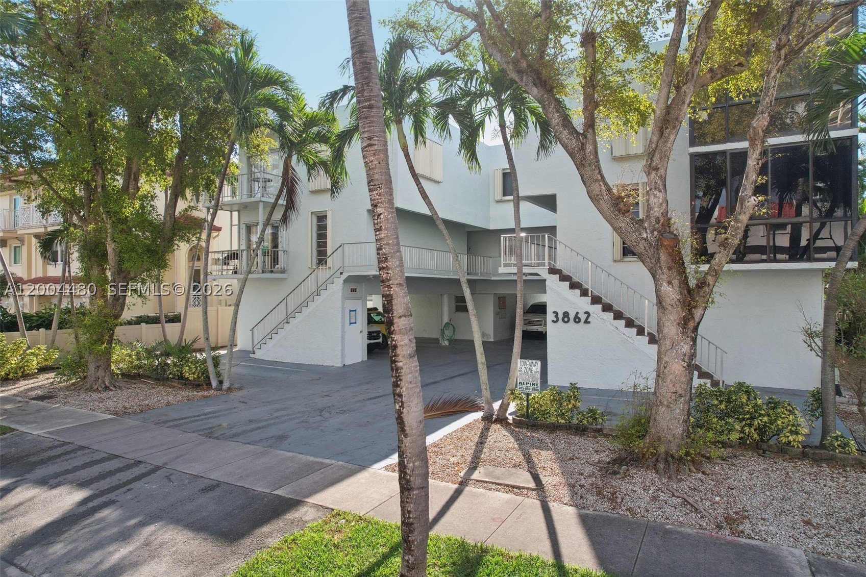 North Miami Beach photo 5