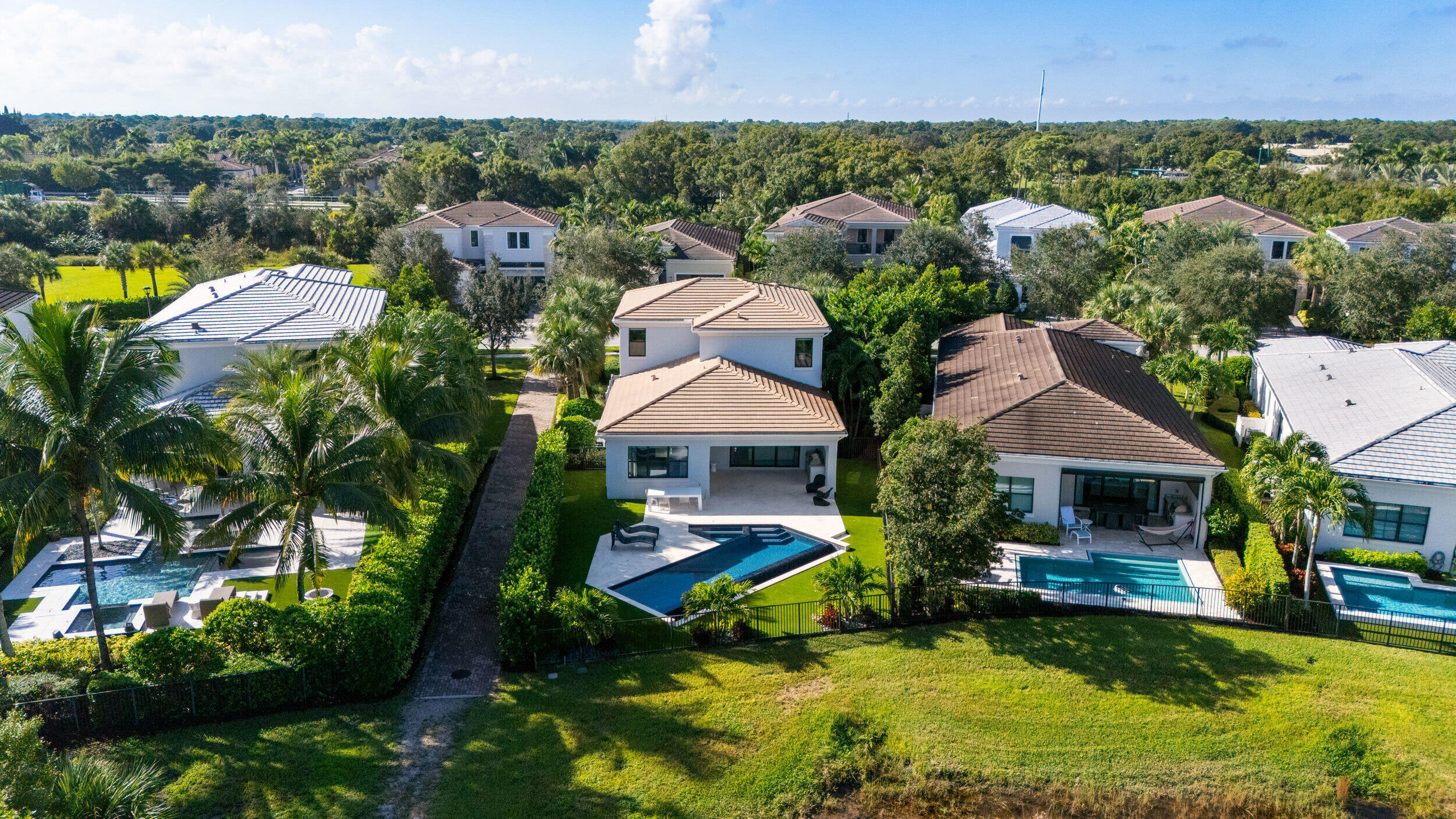 Palm Beach Gardens photo 3