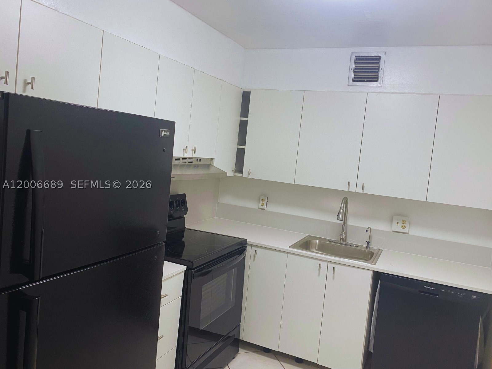 Pembroke Pines photo 5