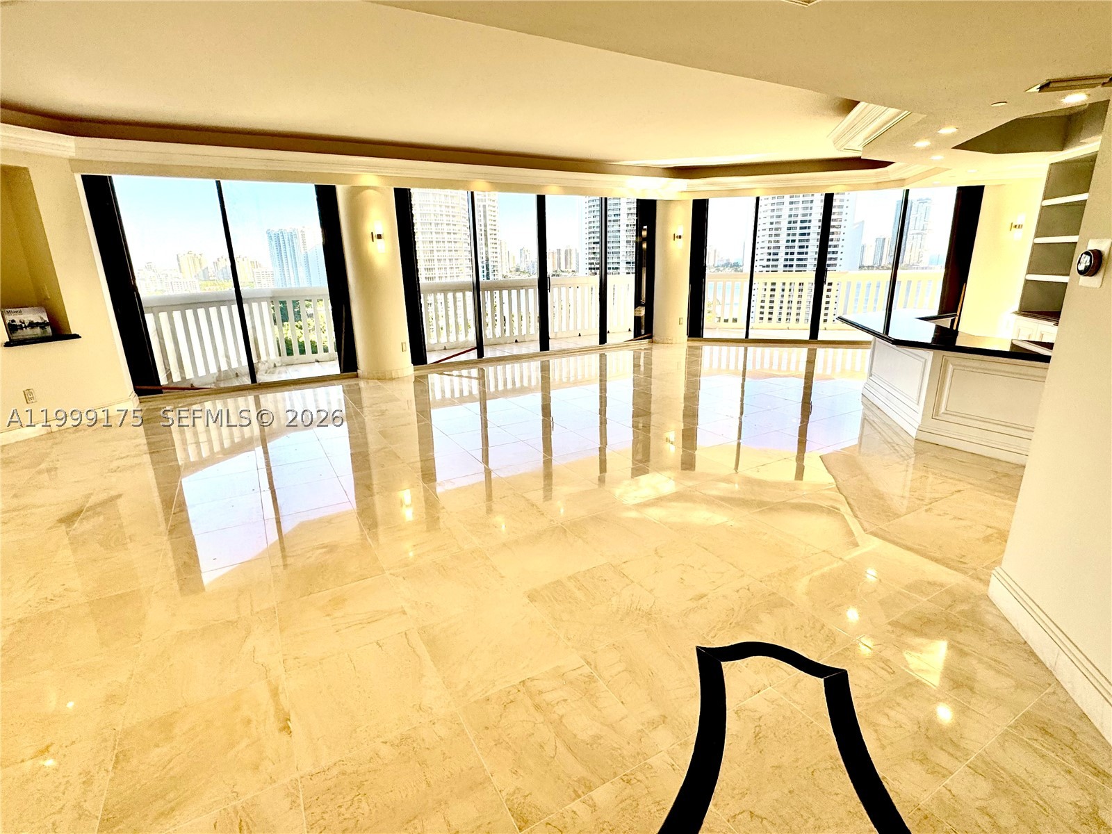 Aventura photo 5