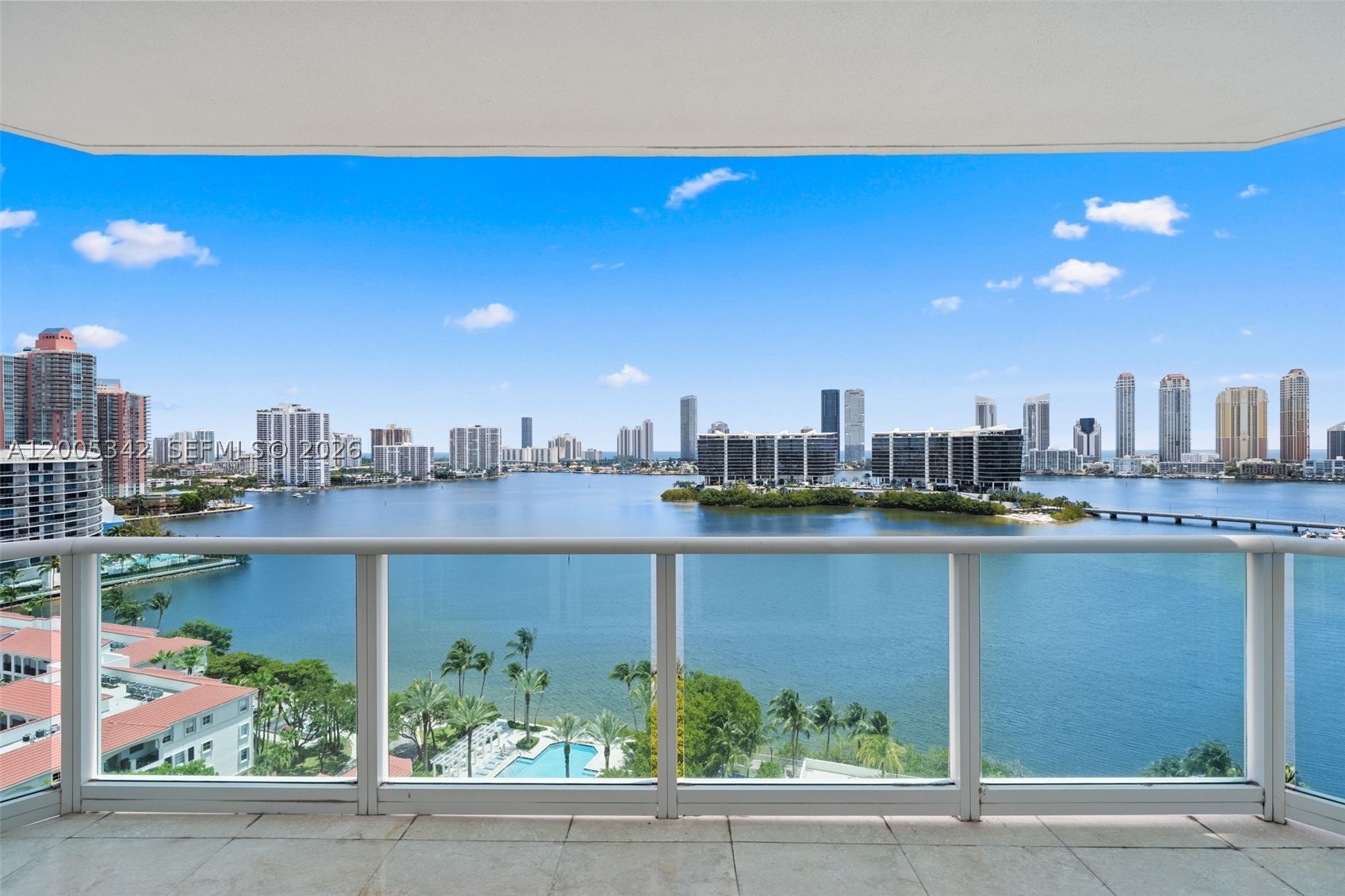 Aventura photo 1