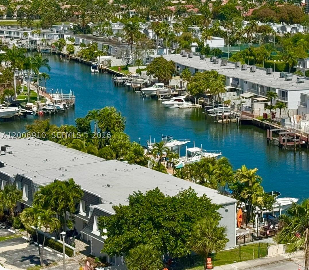 Hallandale Beach photo 2