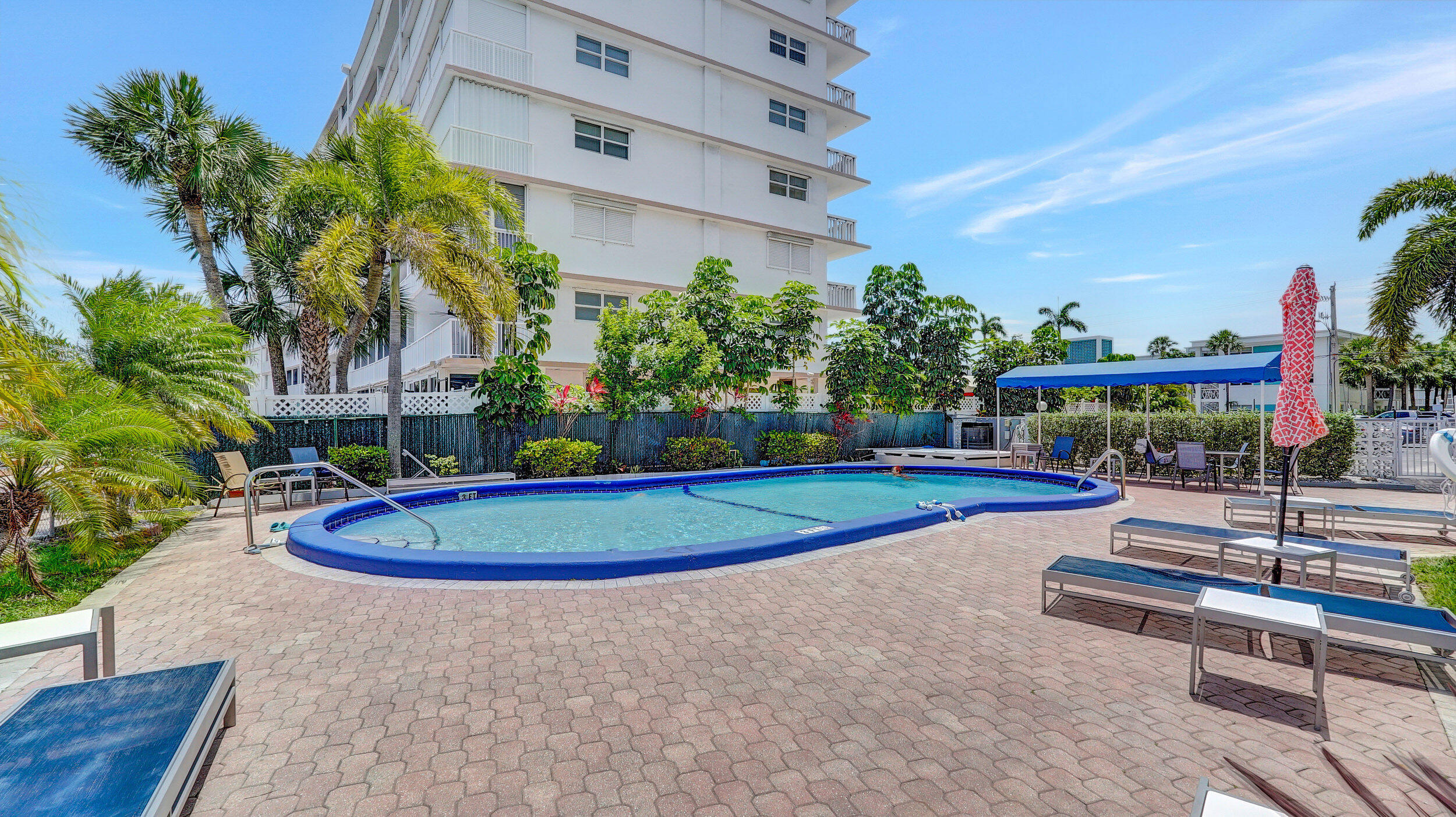 Hallandale Beach photo 4
