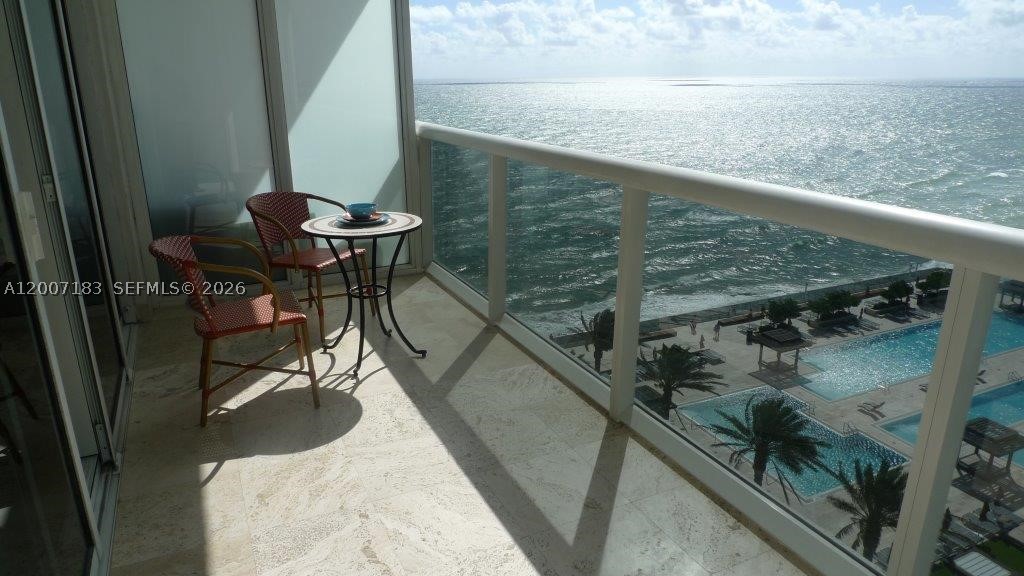 Hallandale Beach photo 5