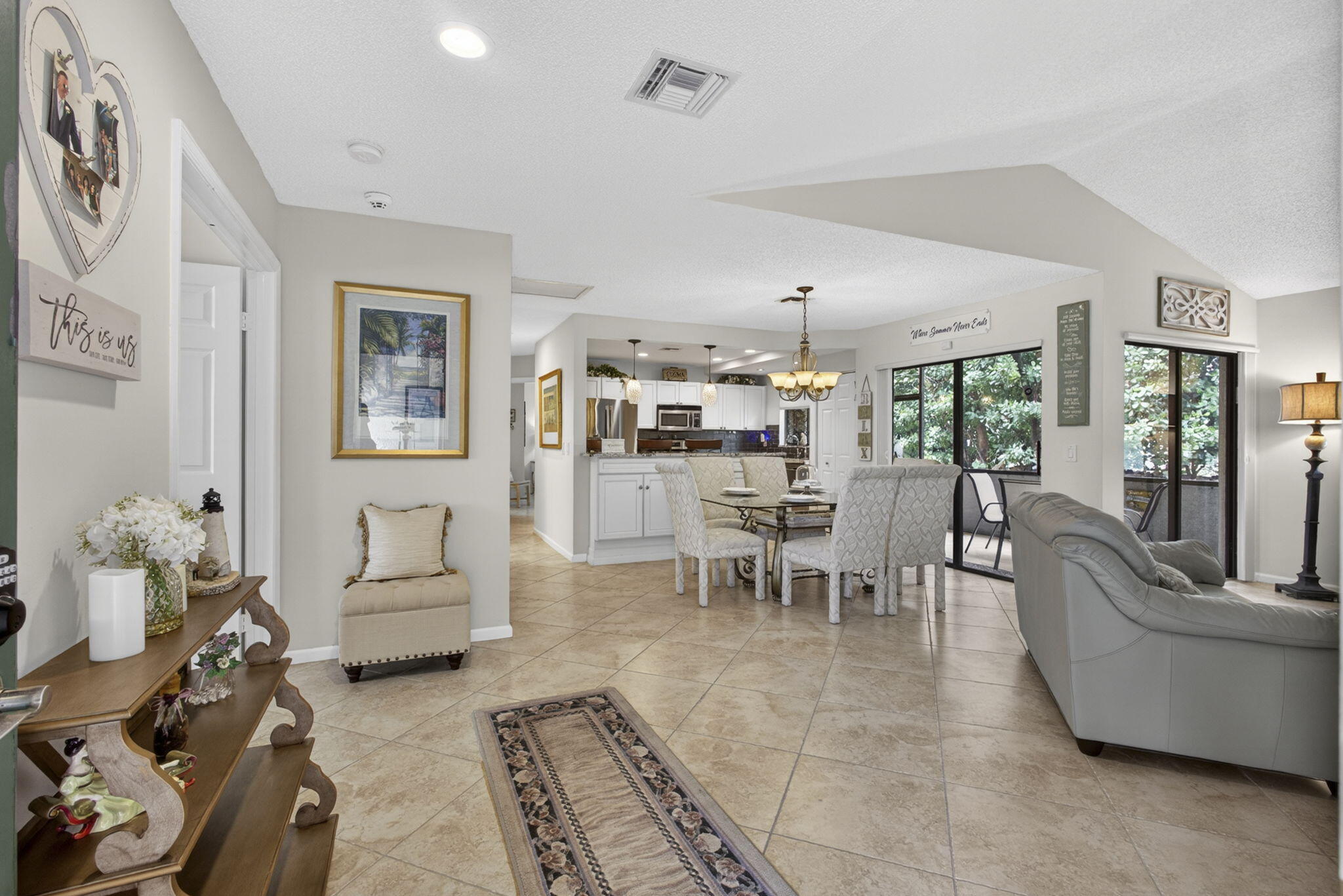 Palm Beach Gardens photo 1