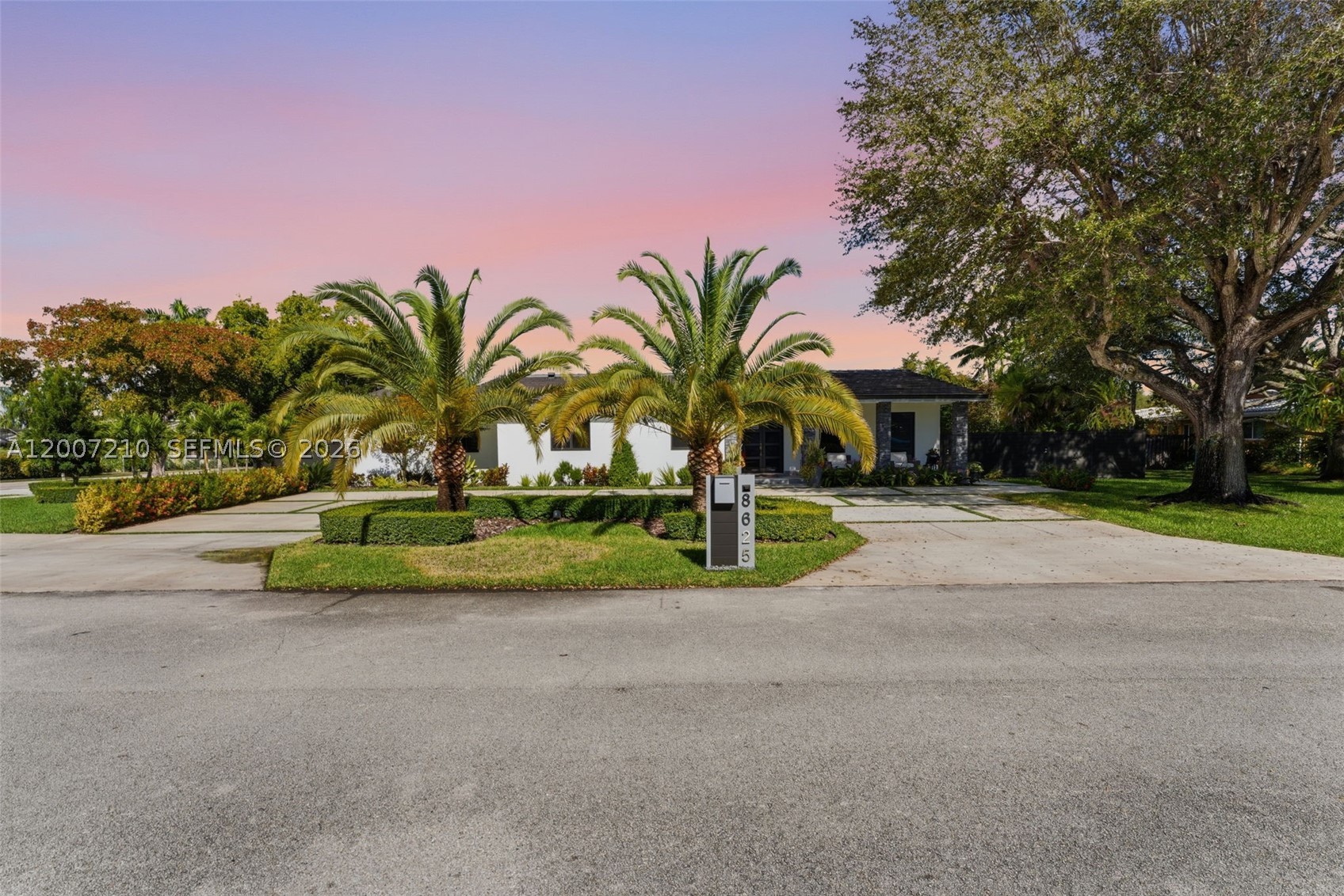 Palmetto Bay photo 2