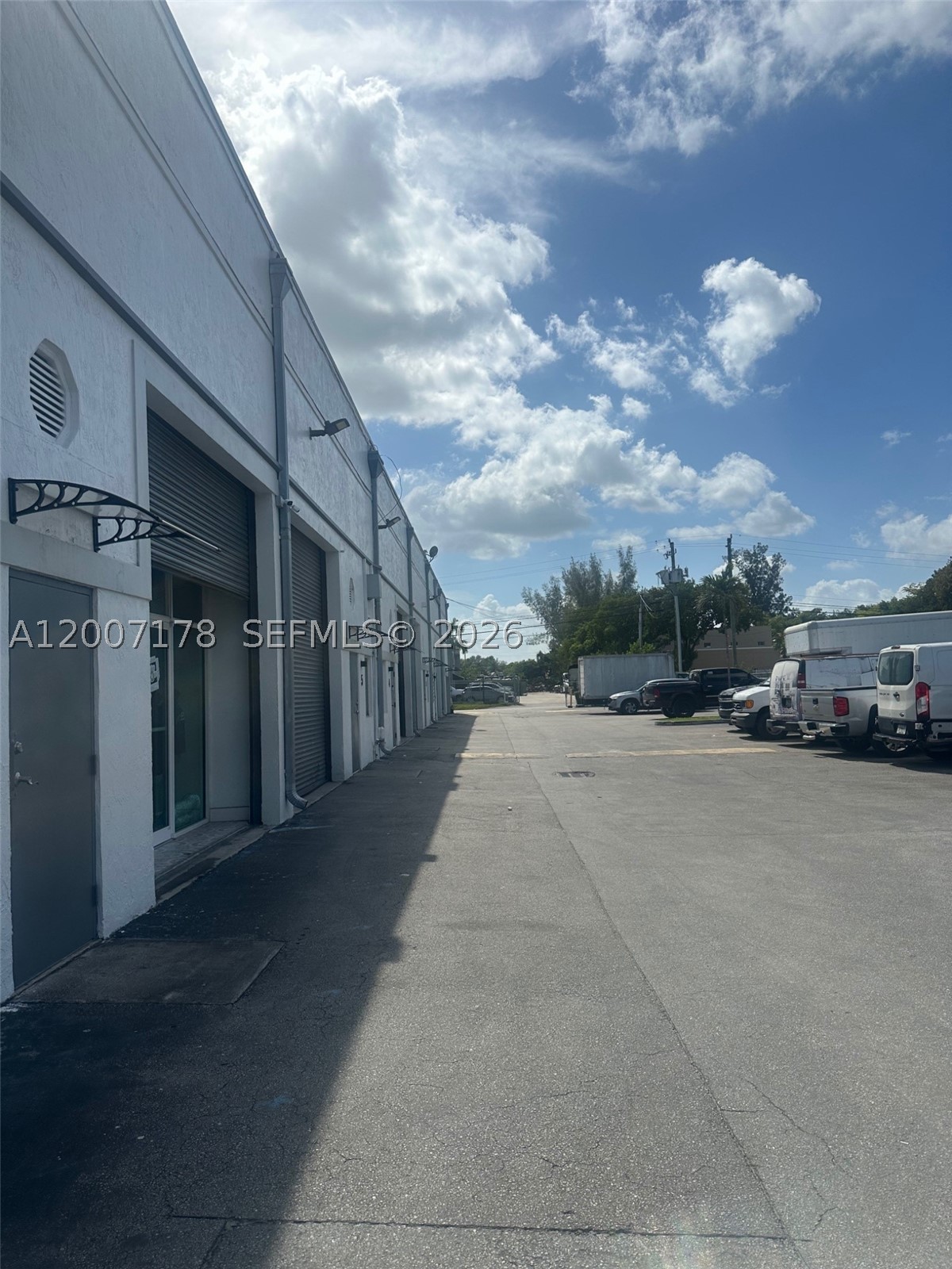 Hialeah Gardens photo 1
