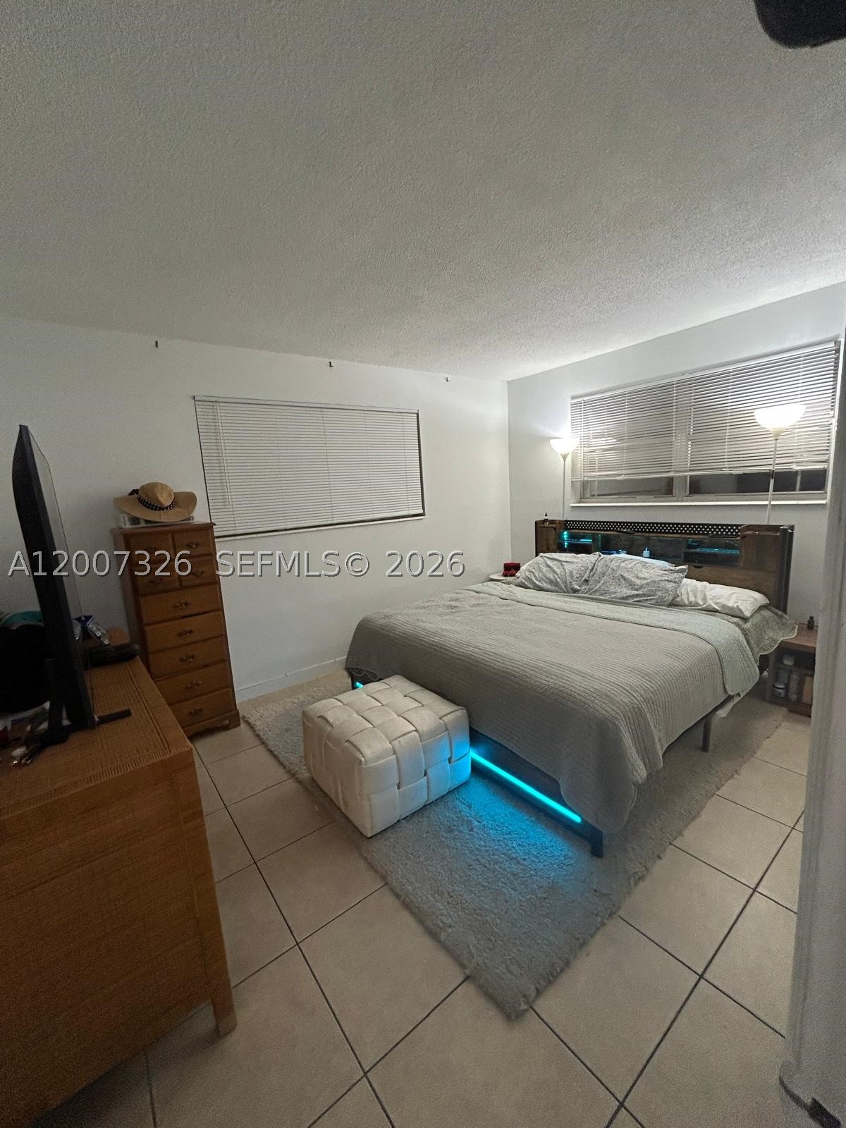Hallandale Beach photo 4