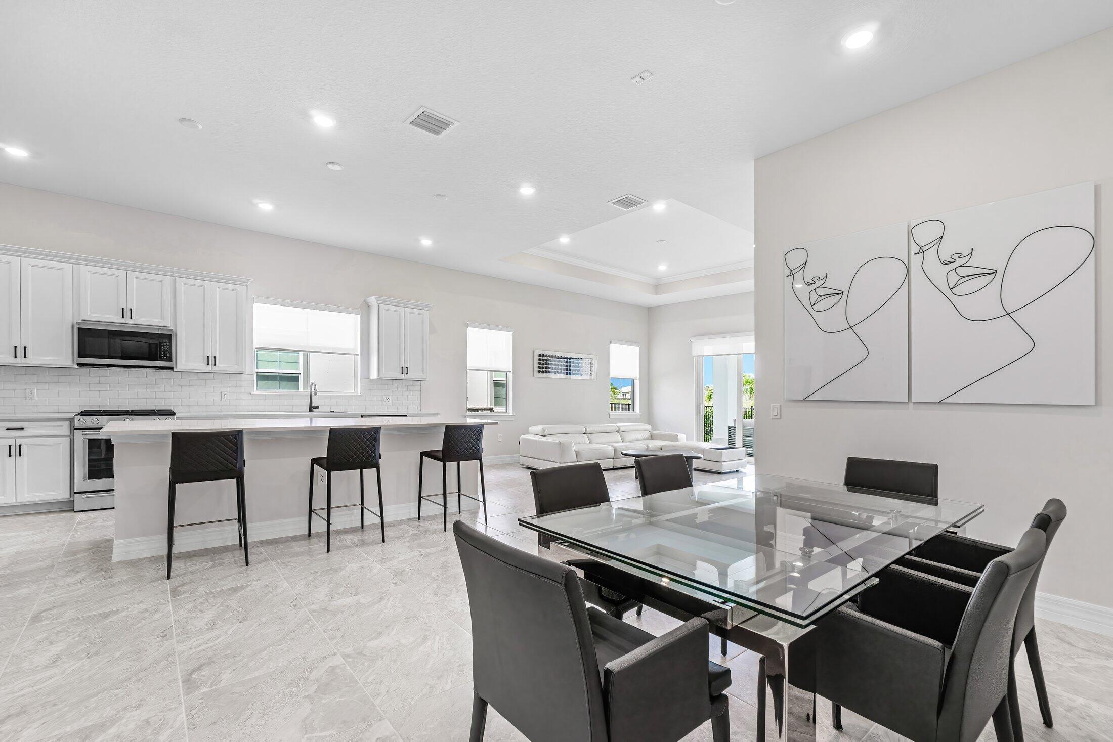 Palm Beach Gardens photo 1