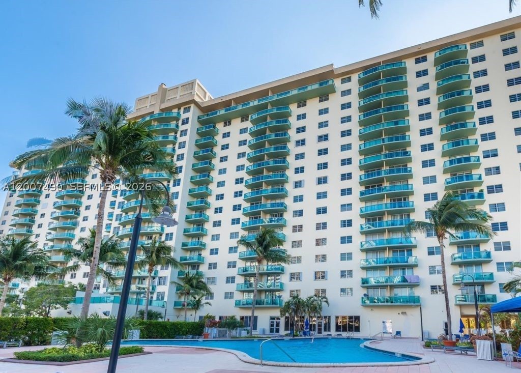 Sunny Isles Beach photo 1