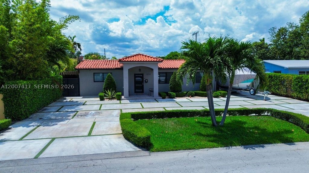 Hialeah photo 4