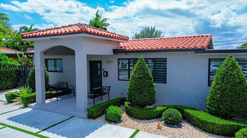 Hialeah photo 5