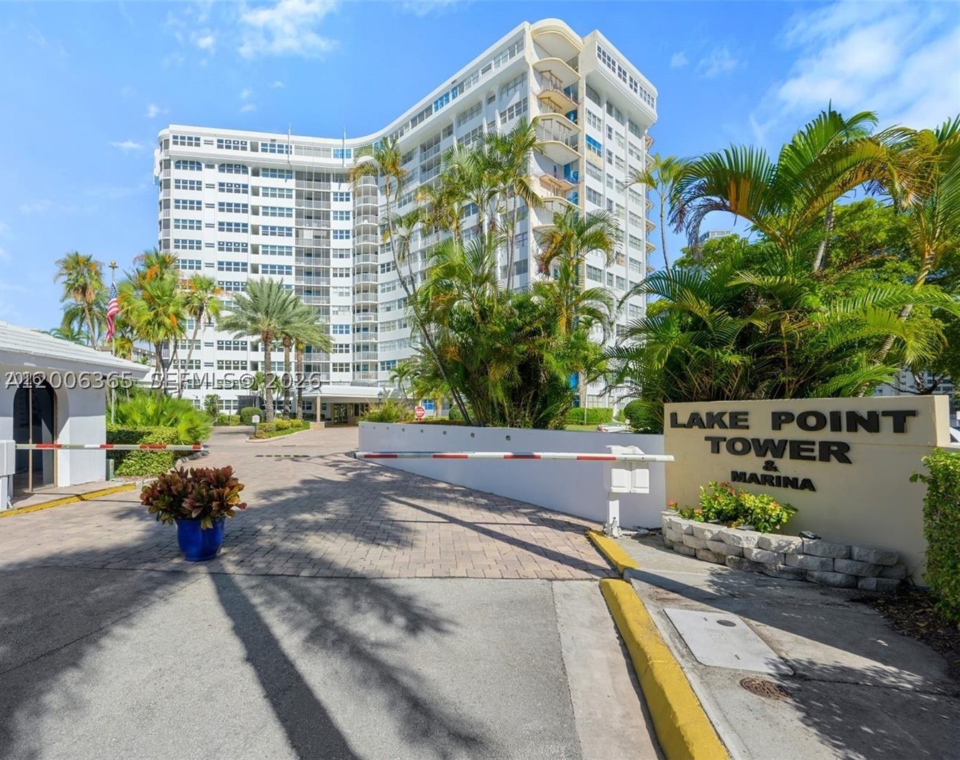 Hallandale Beach photo 2