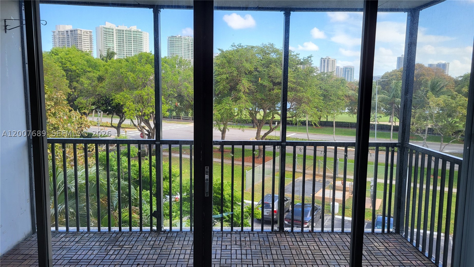 Aventura photo 1