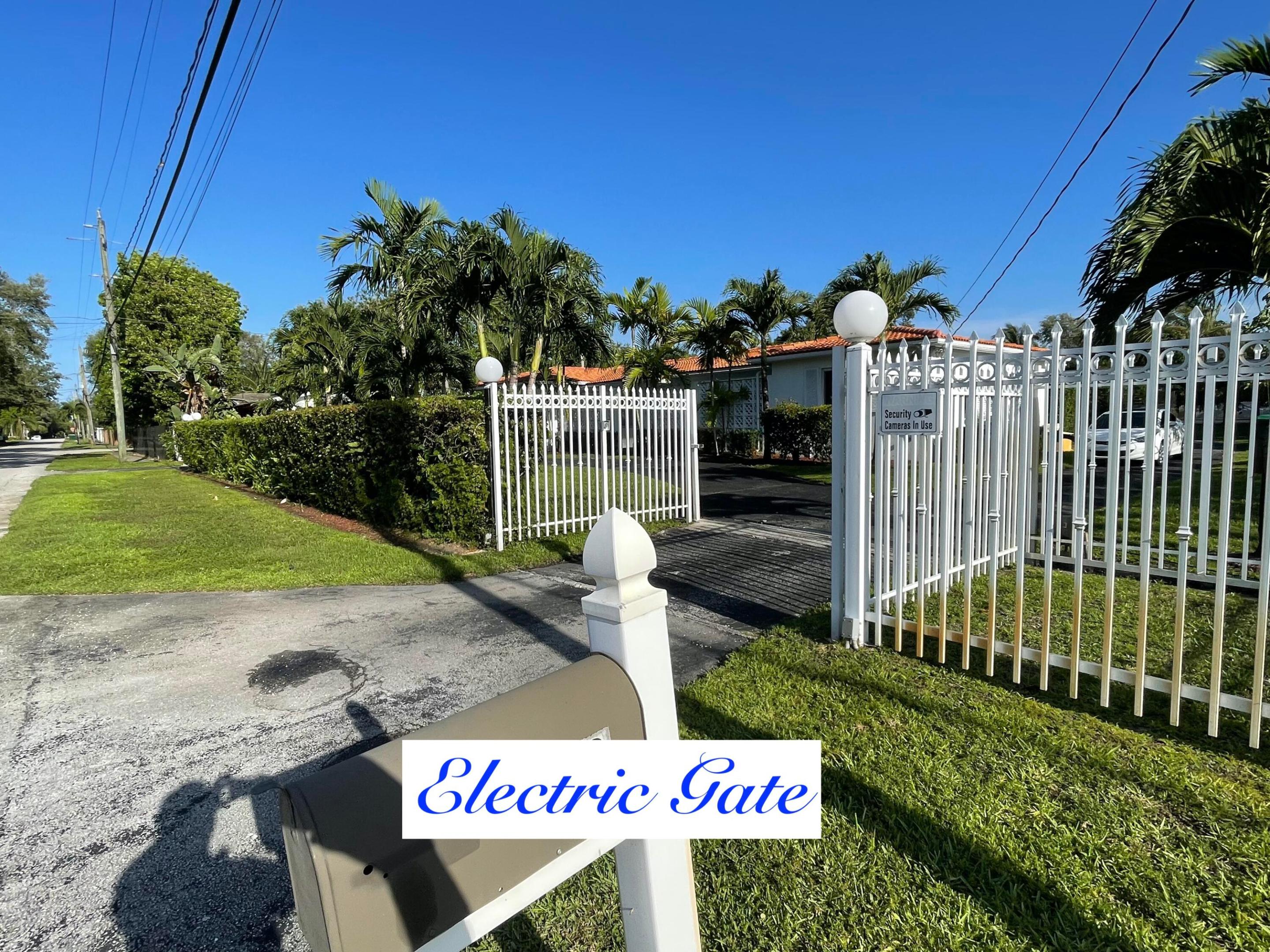 North Miami Beach photo 1