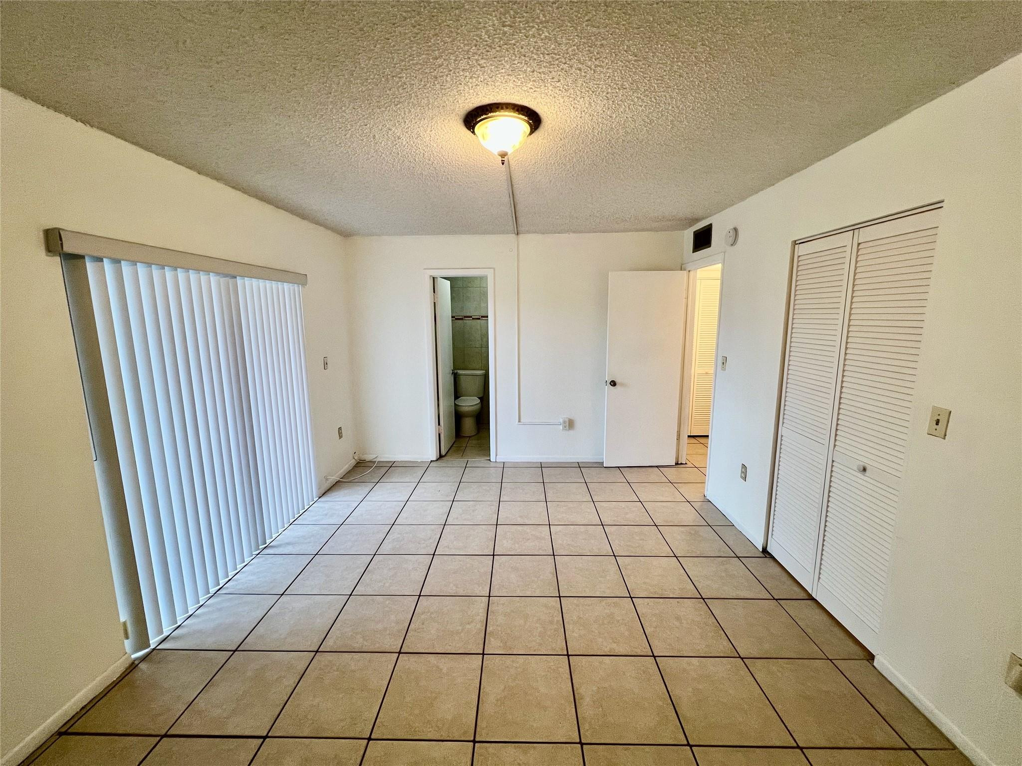 North Miami photo 3