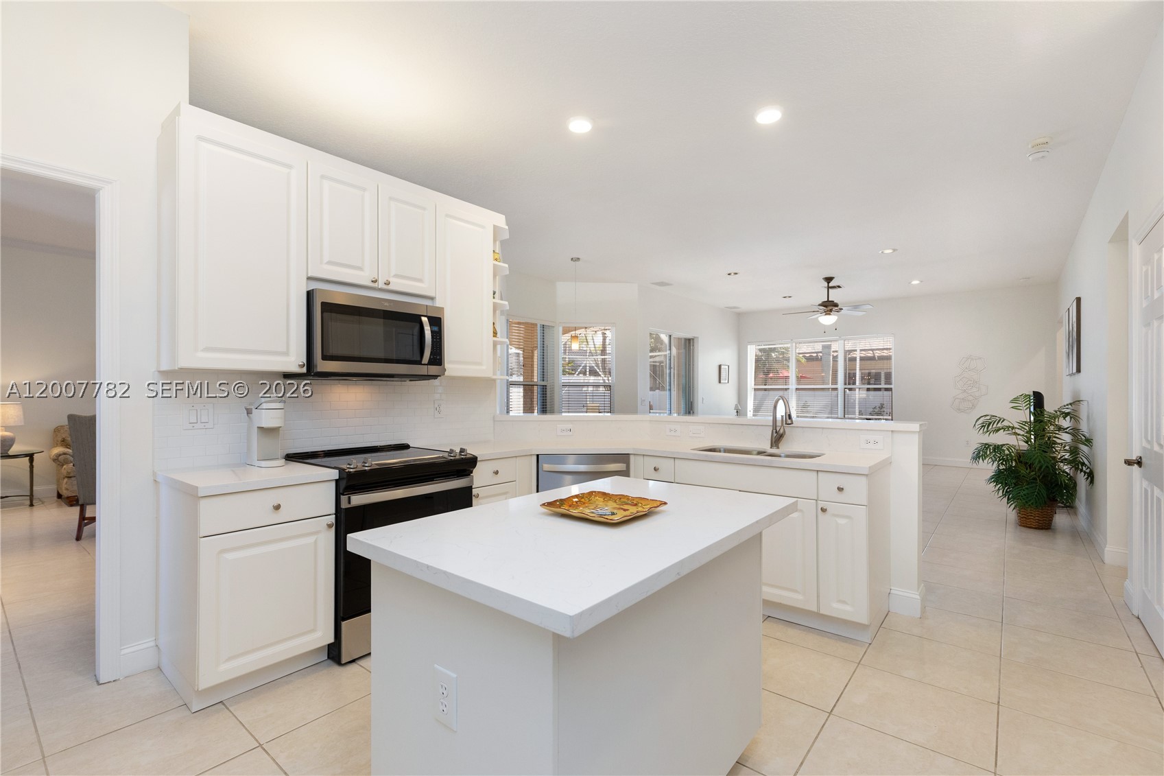 Pembroke Pines photo 5