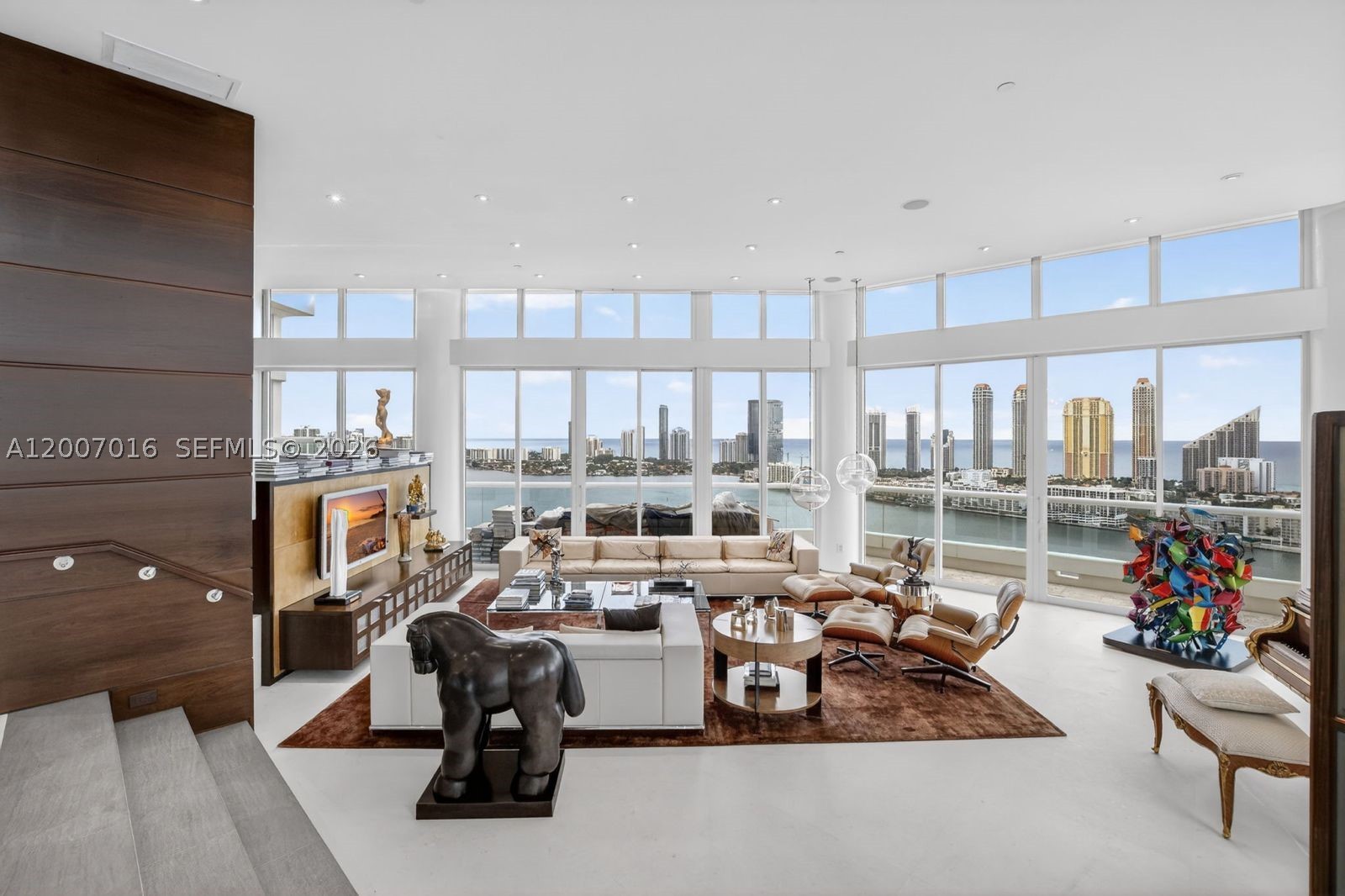 Aventura photo 1
