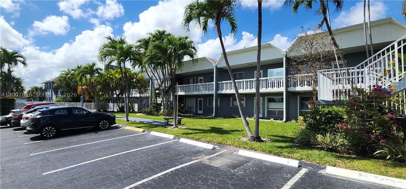 Wilton Manors photo 4