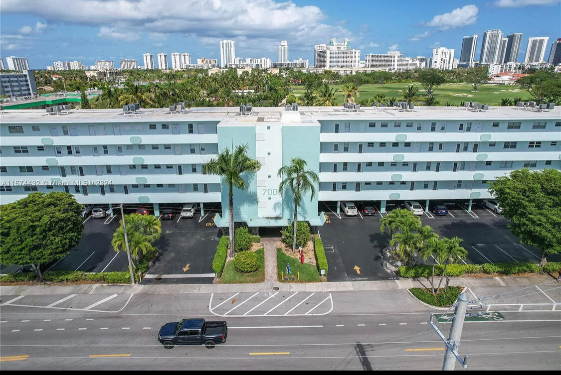 Hallandale Beach photo 1