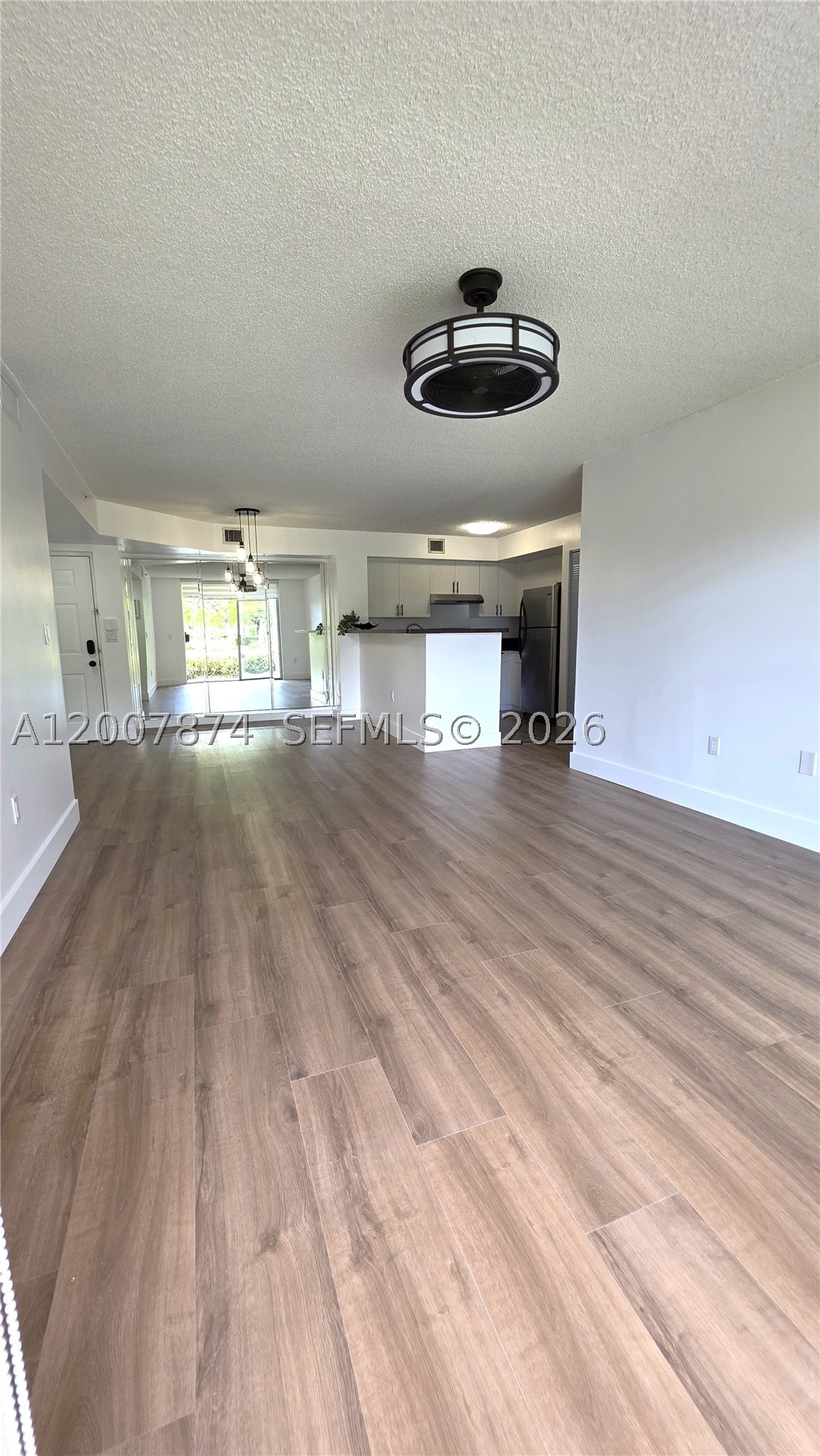 Miramar photo 2