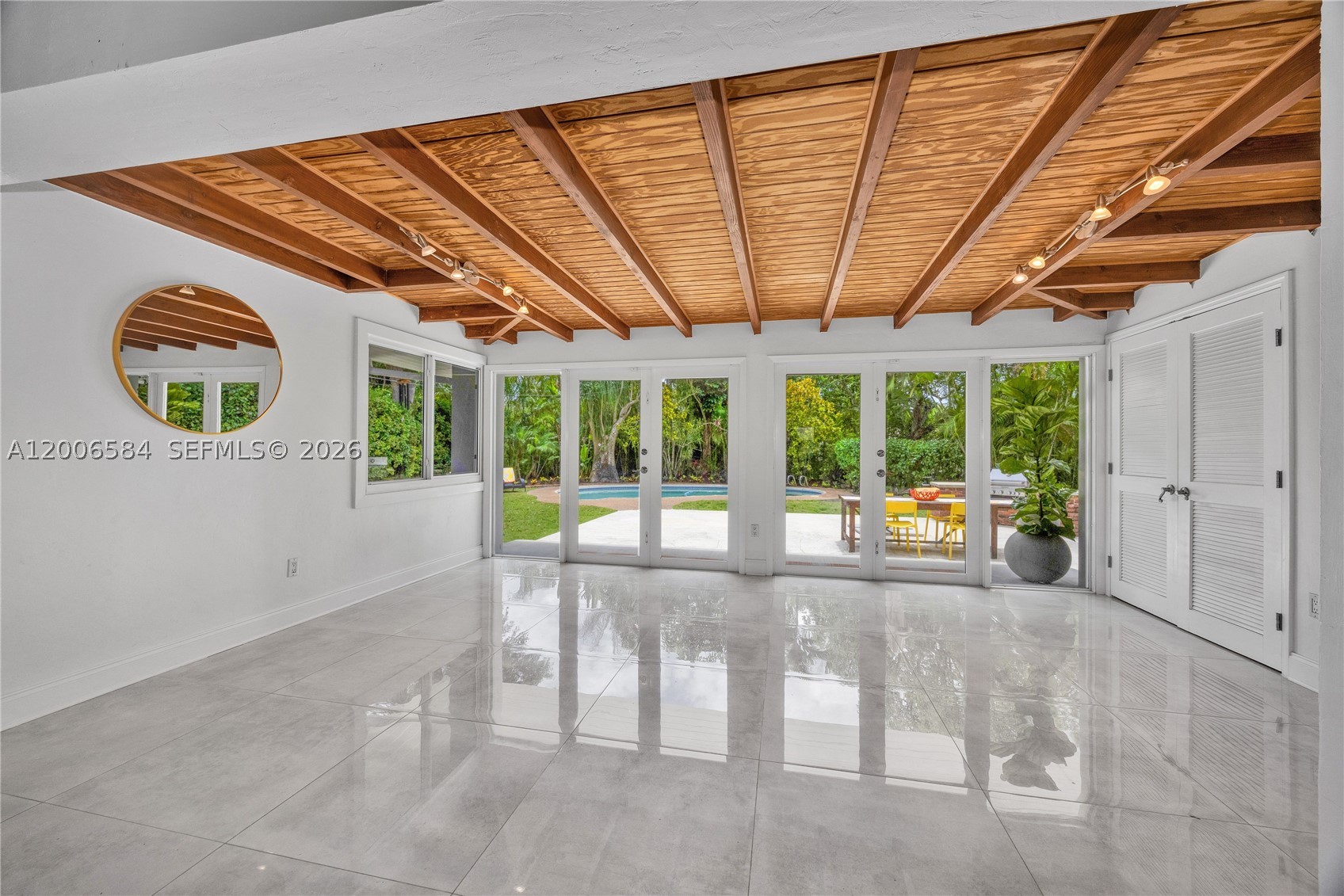 South Miami photo 5