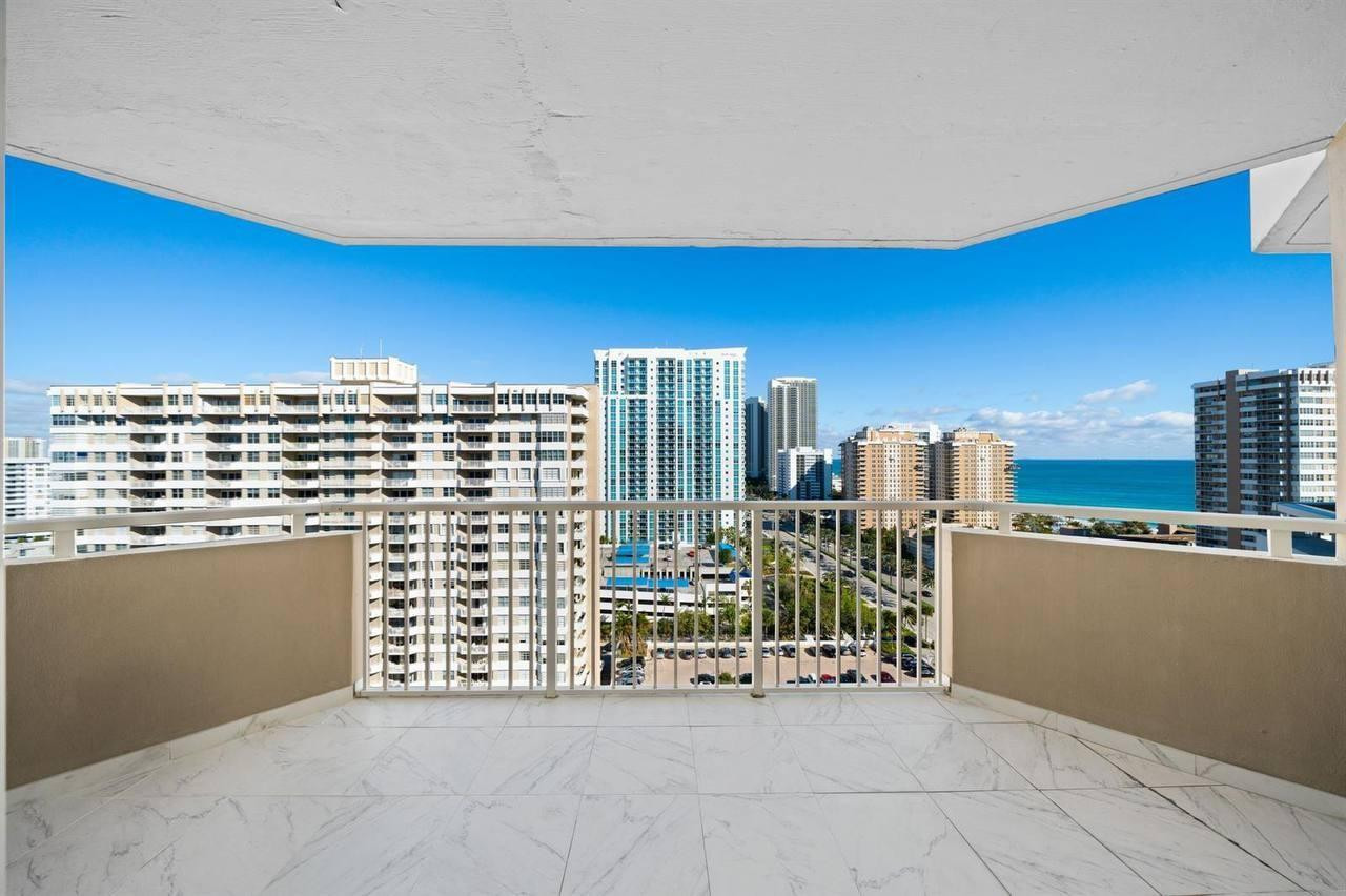 Hallandale Beach photo 3