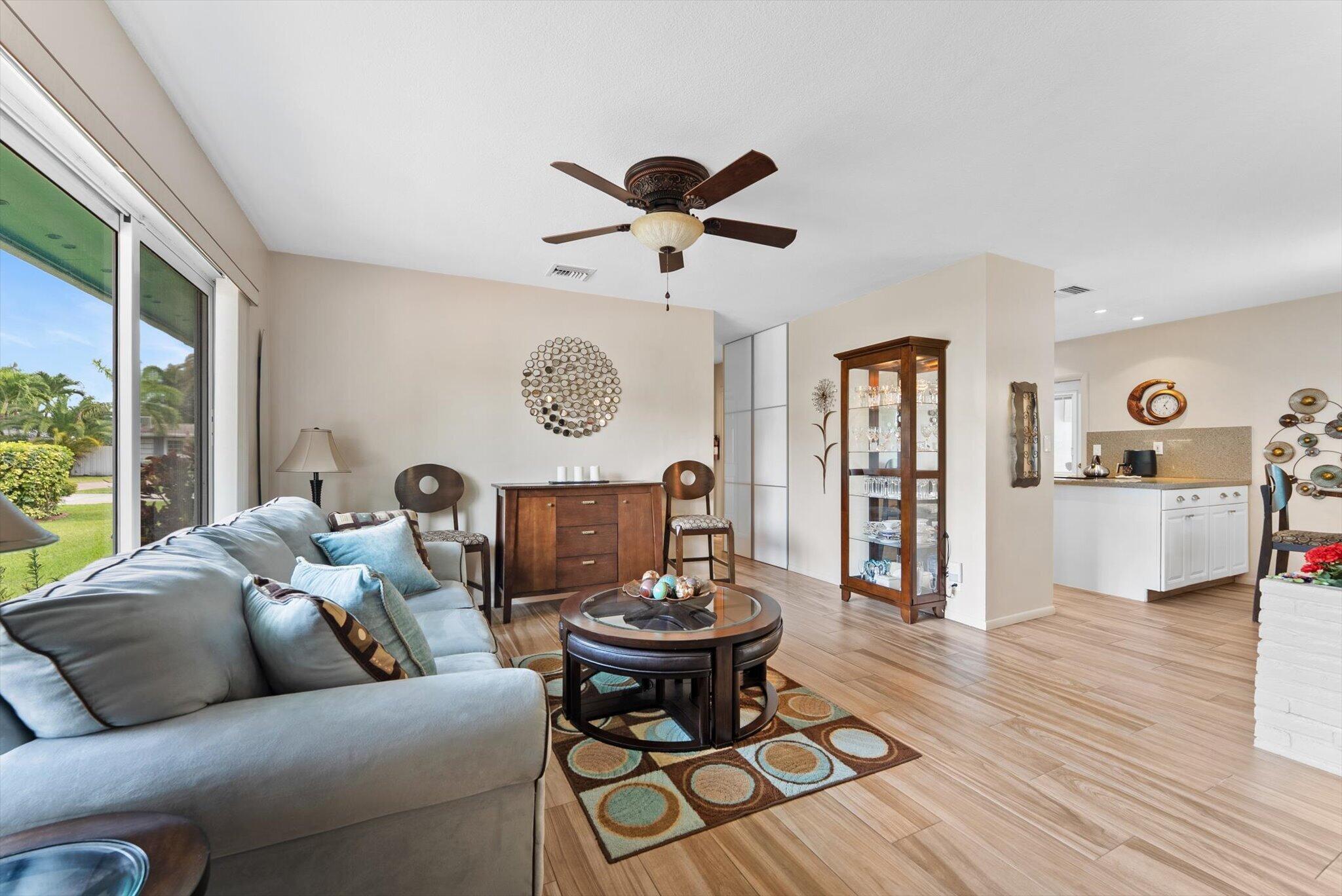 Wilton Manors photo 3