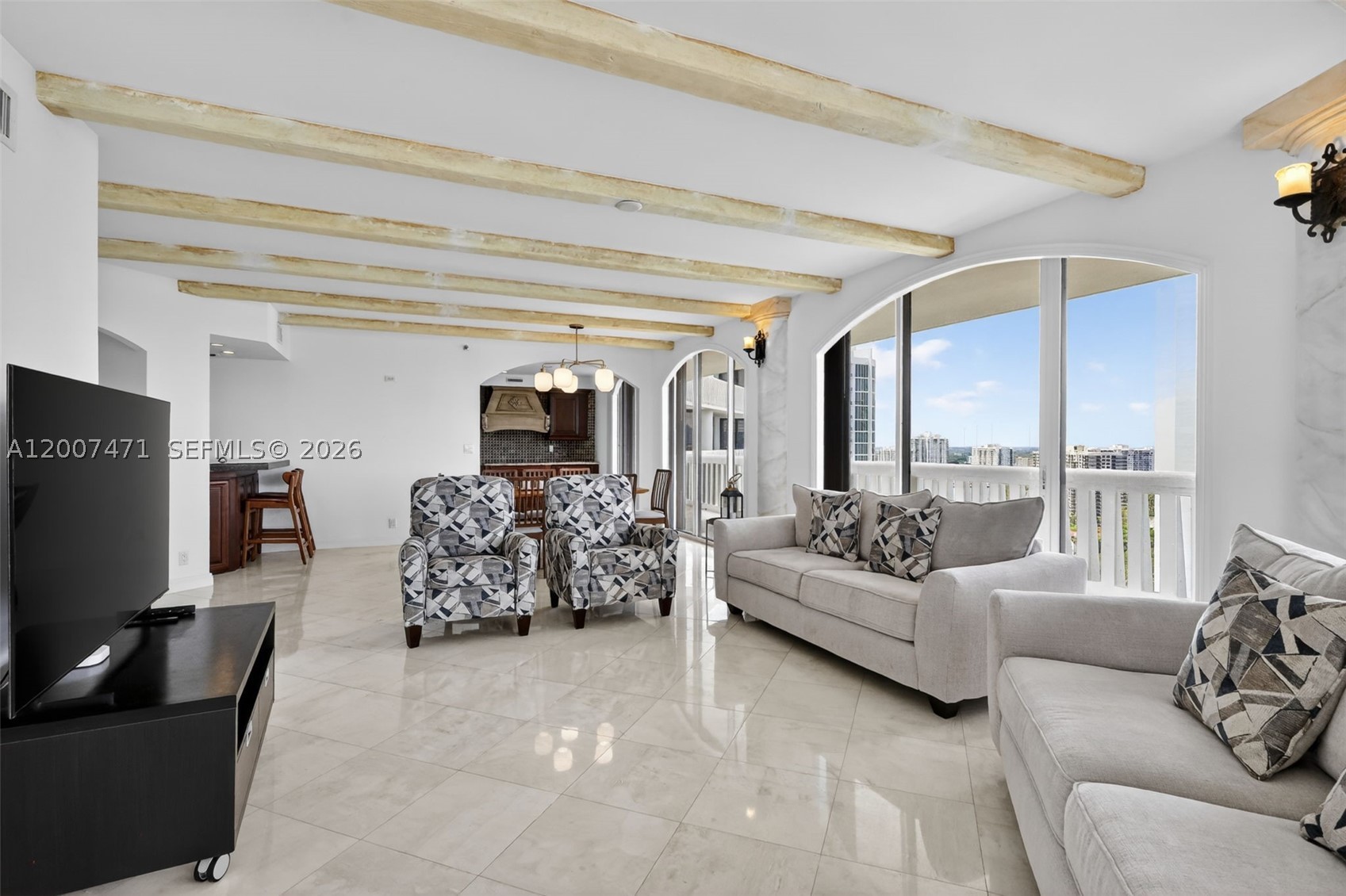 Aventura photo 1