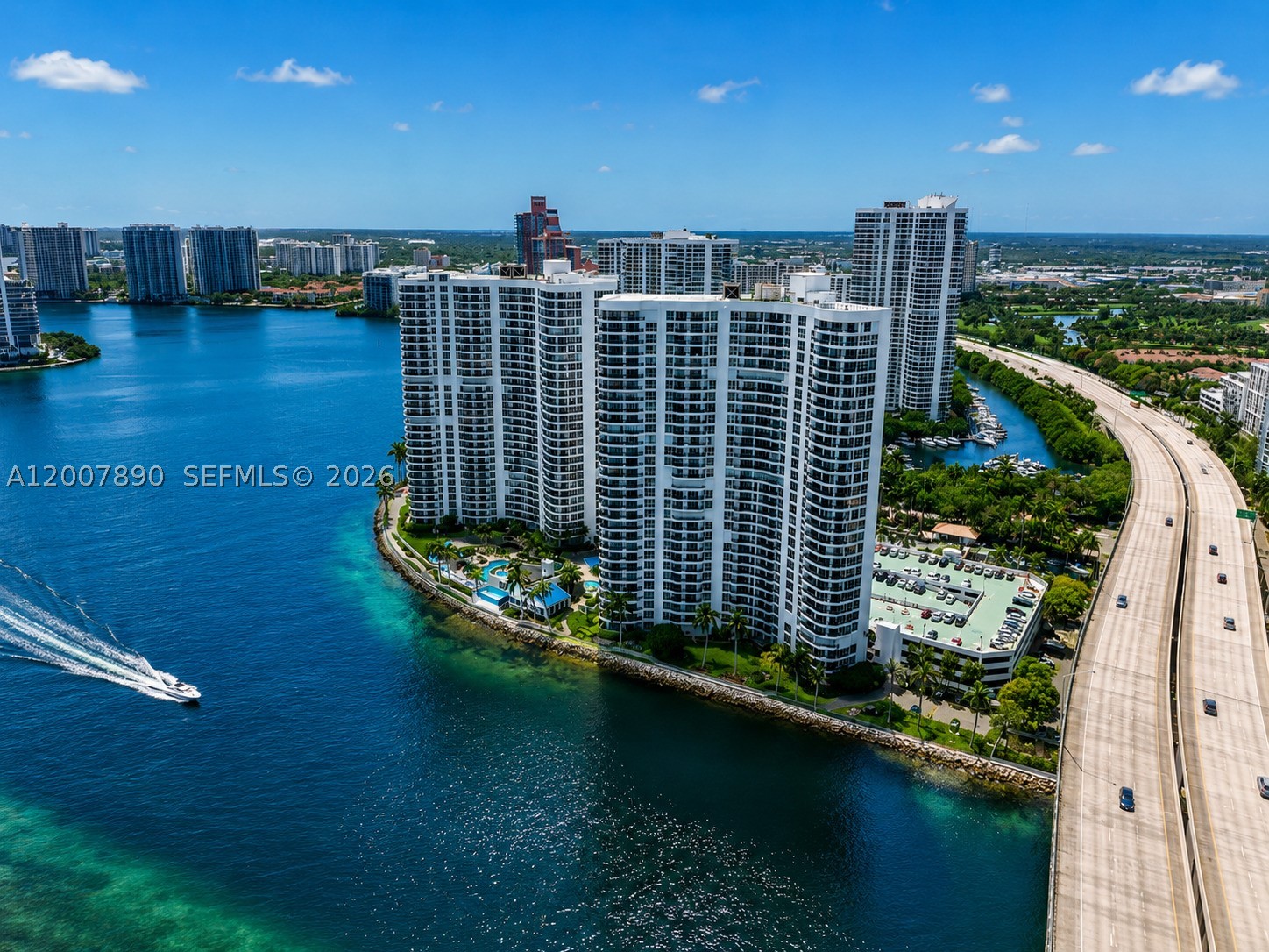 Aventura photo 1