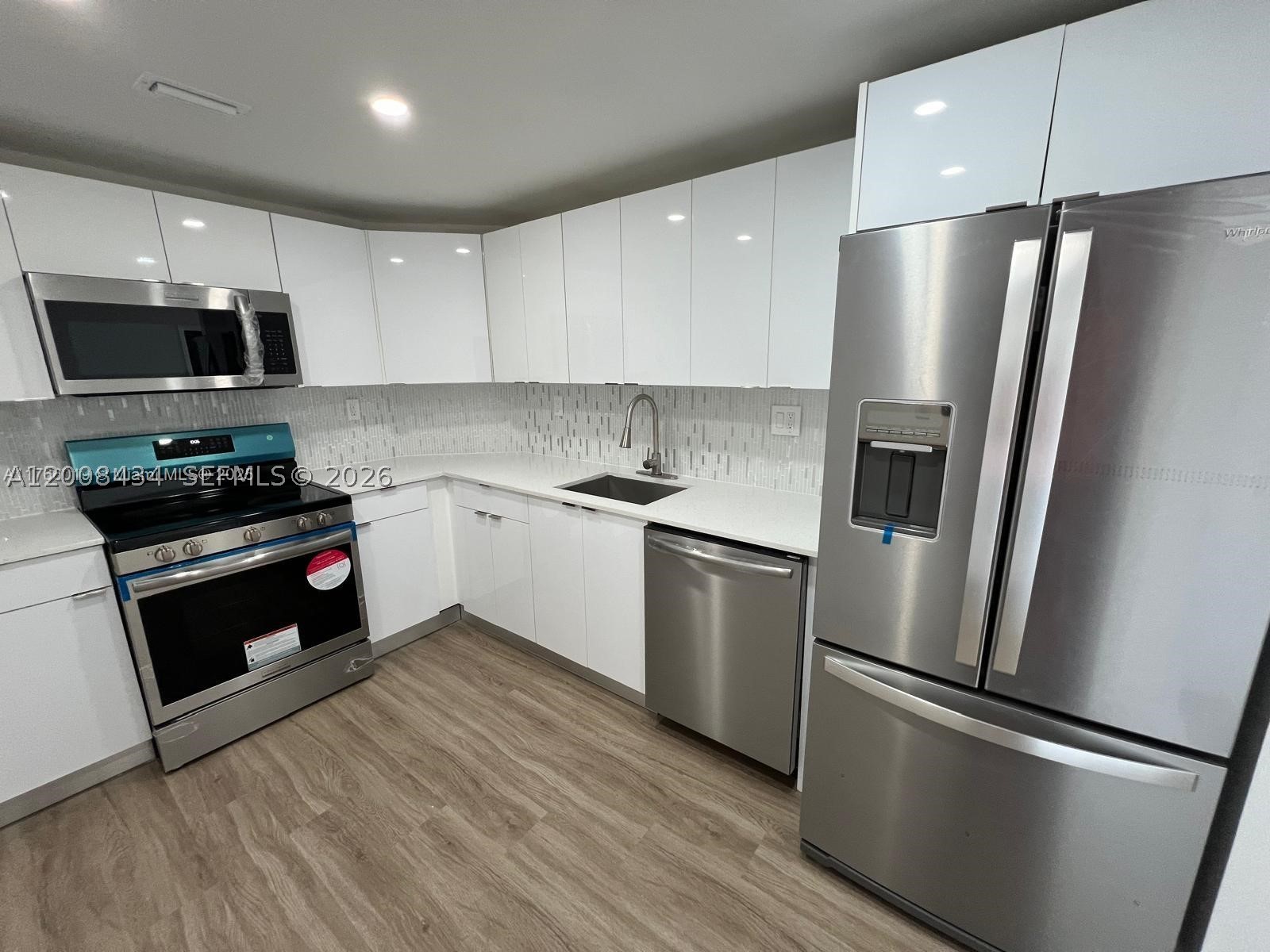 Sunny Isles Beach photo 2