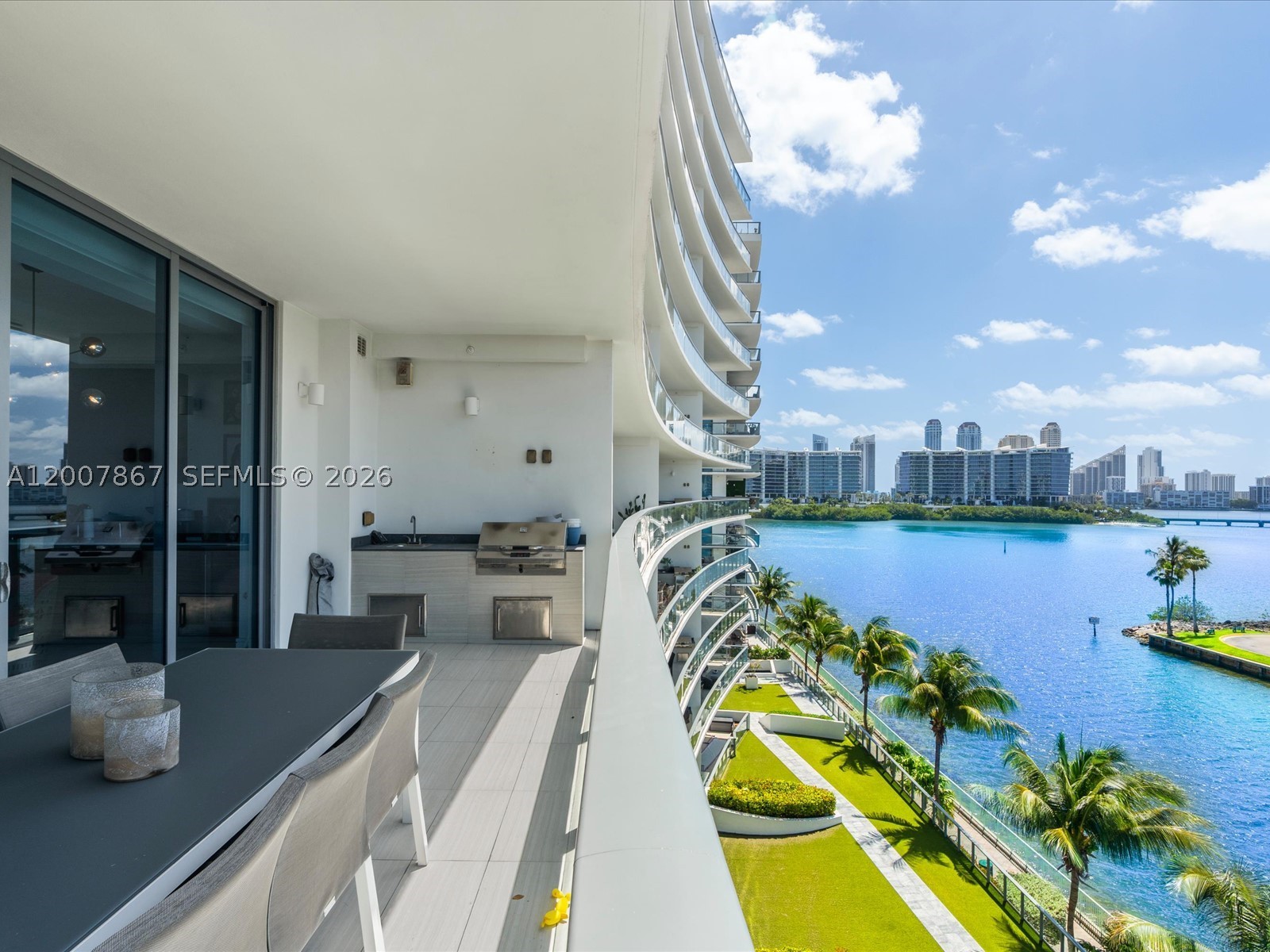 Aventura photo 5