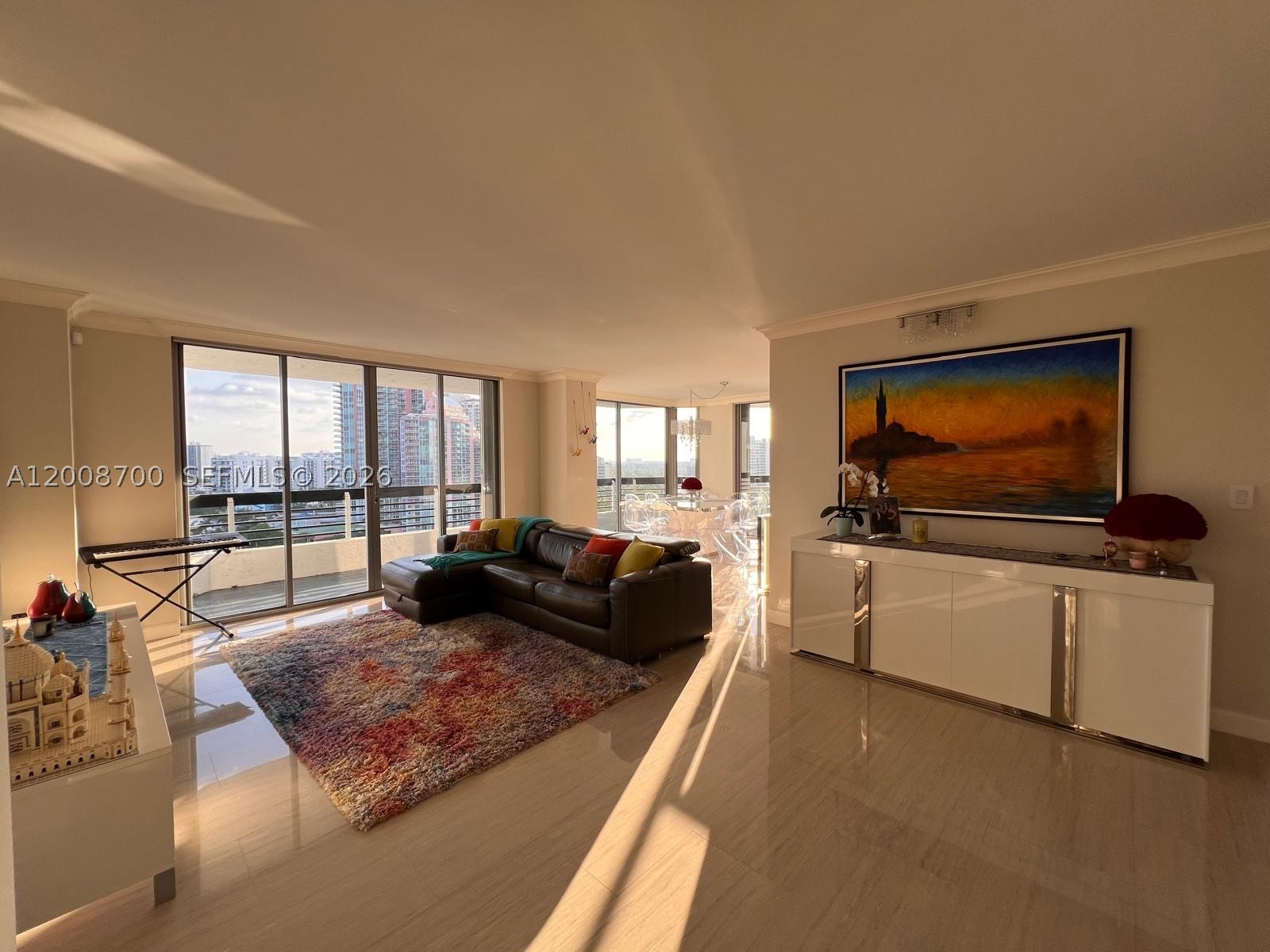 Aventura photo 4