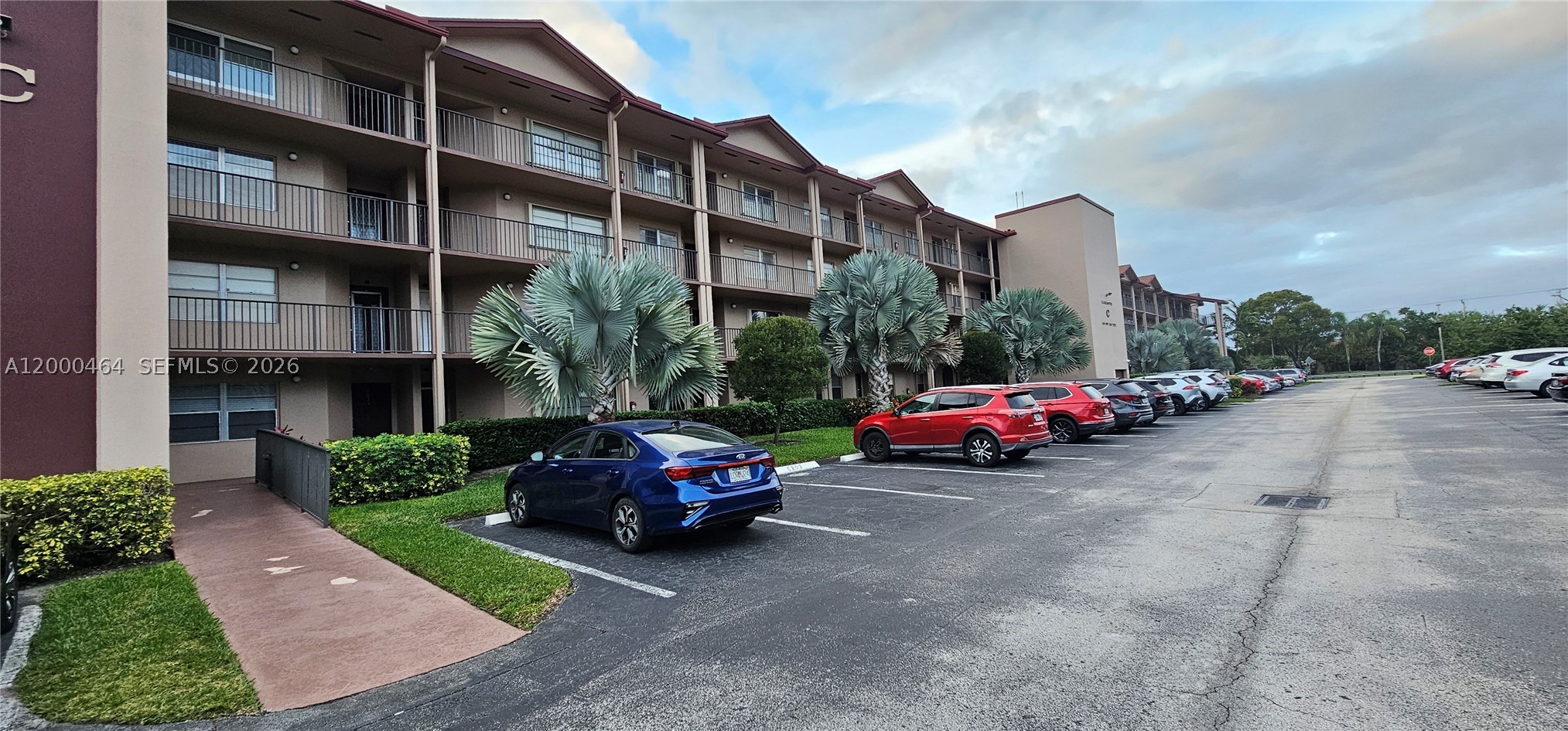 Pembroke Pines photo 1
