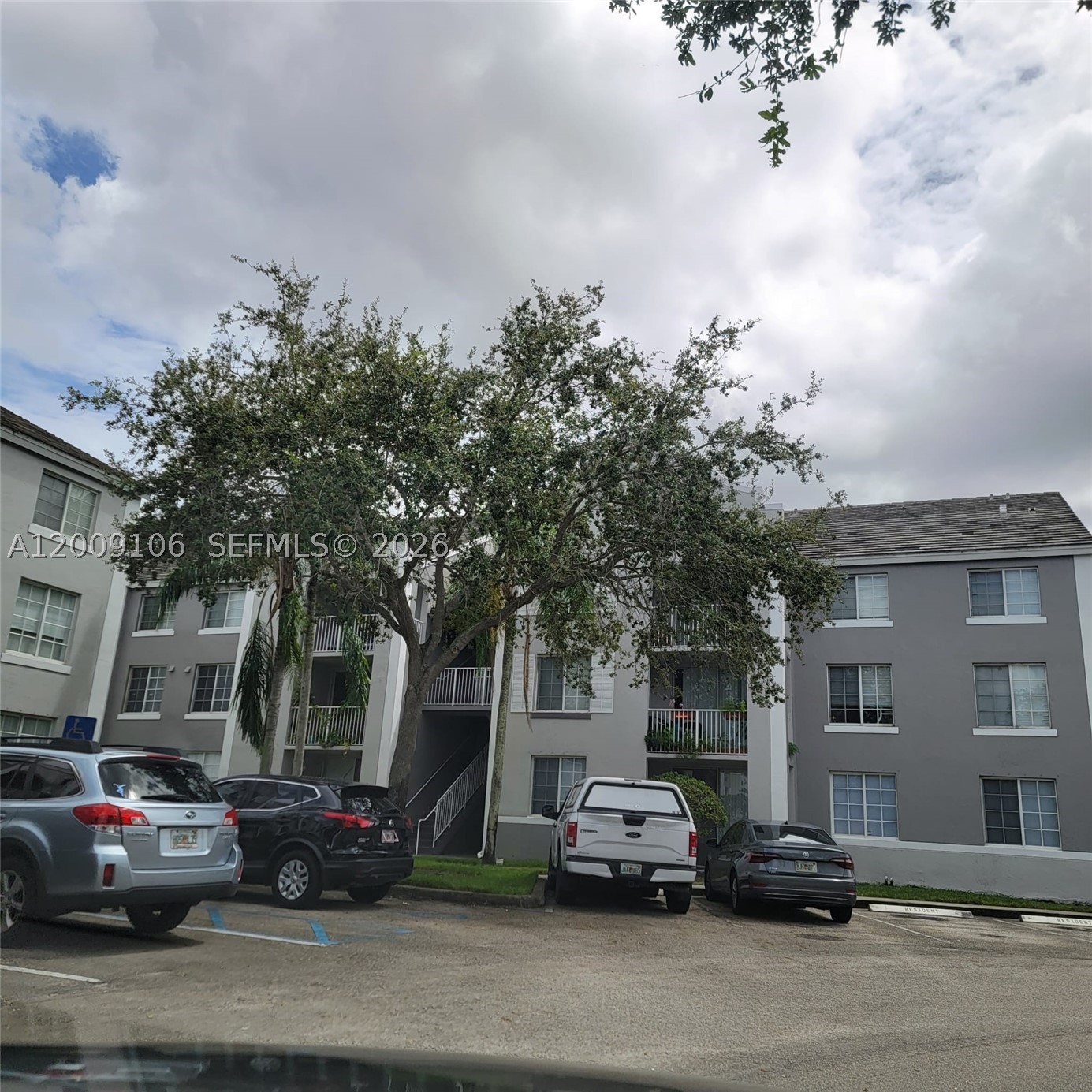 Pembroke Pines photo 1