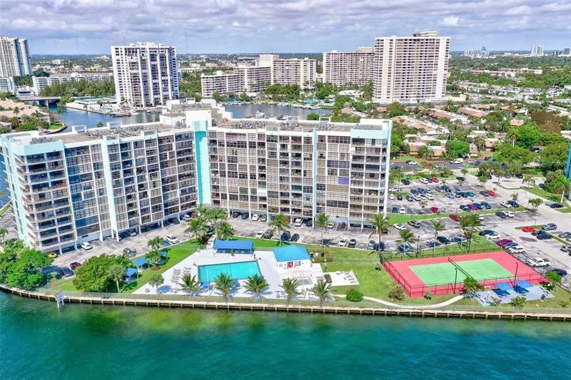 Hallandale Beach photo 4