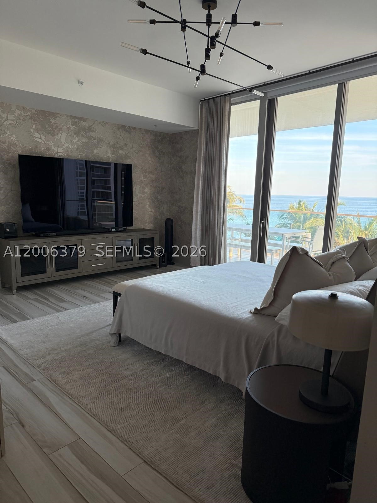 Sunny Isles Beach photo 2