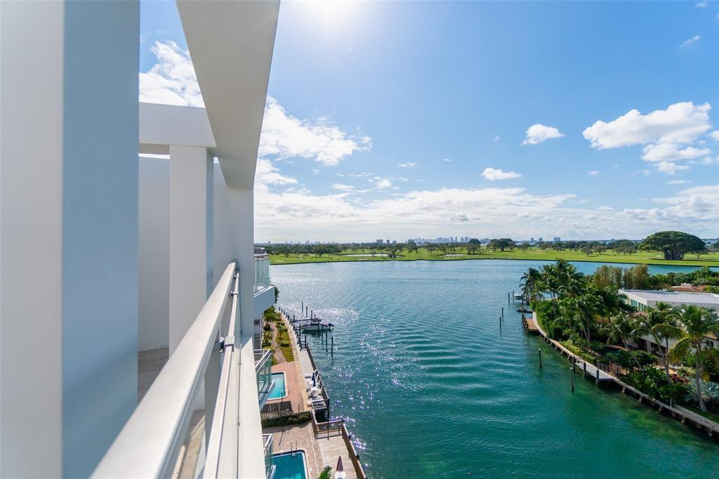 Bay Harbor Islands photo 5