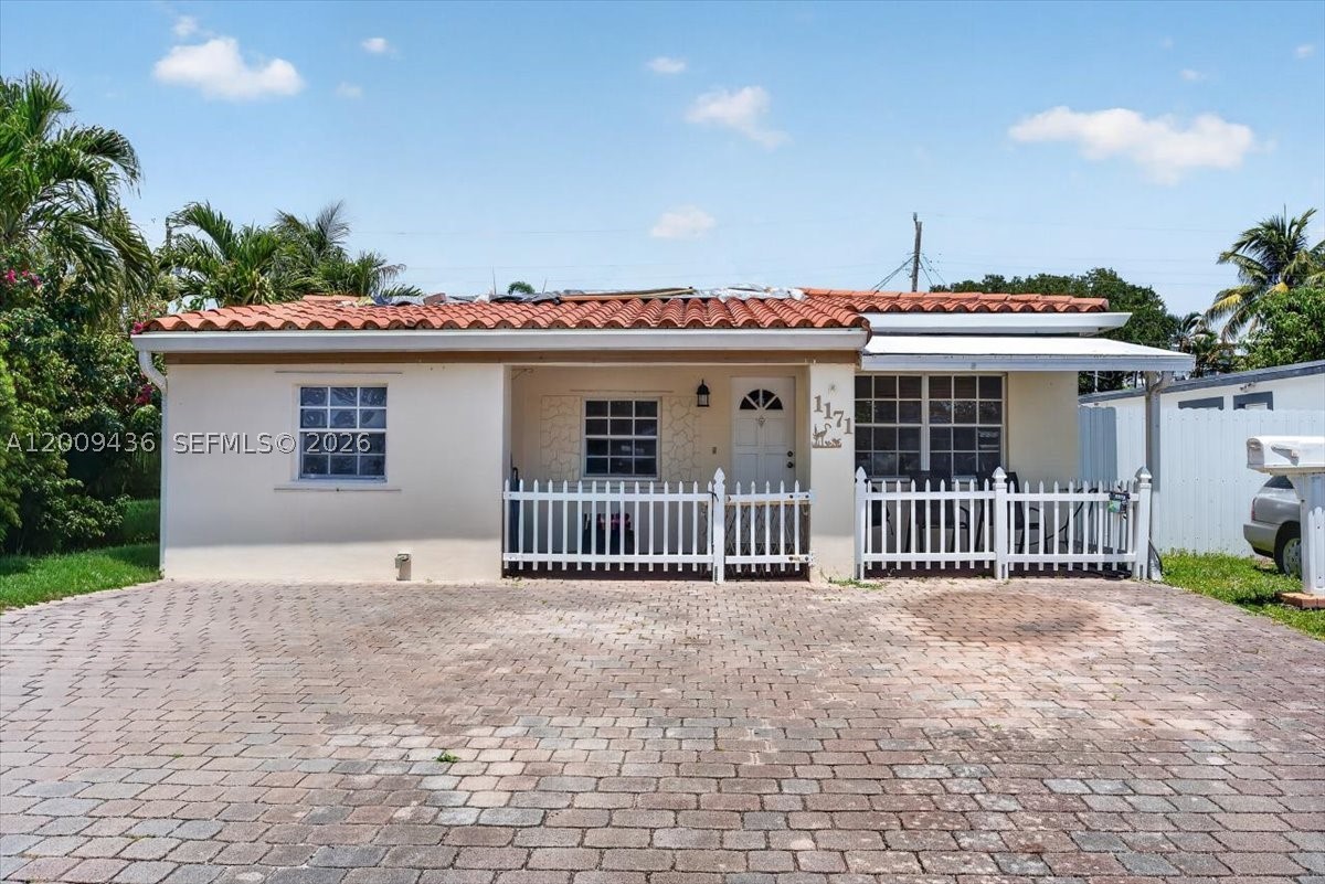 North Miami Beach photo 1