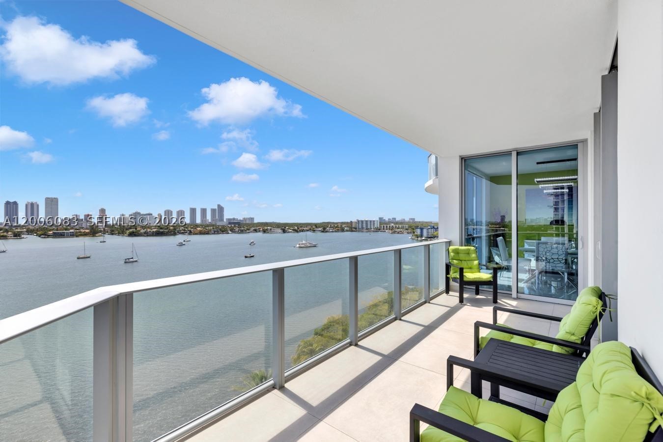 North Miami Beach photo 2