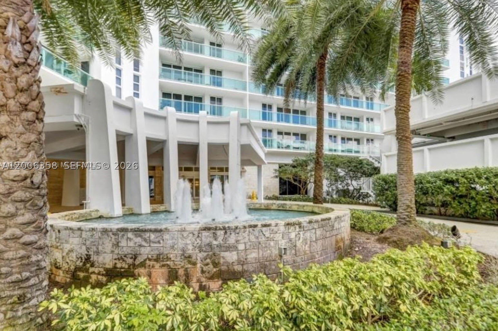 Sunny Isles Beach photo 1