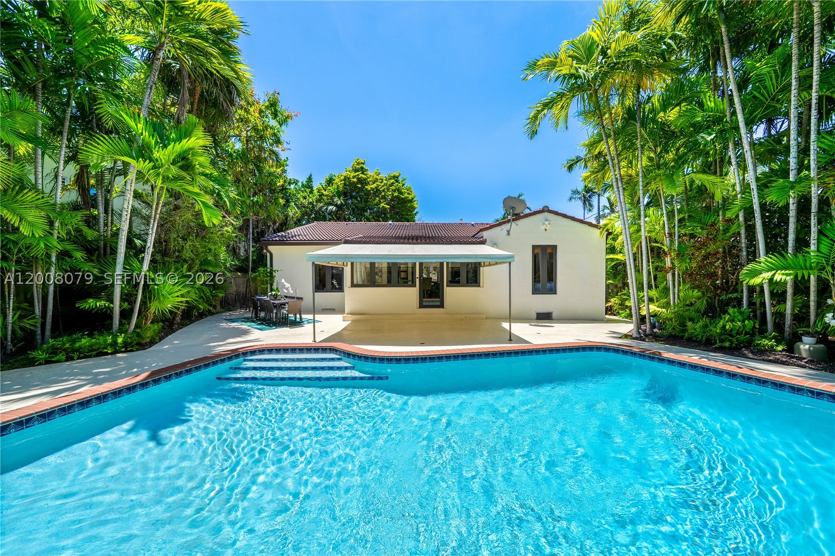 Miami Beach photo 2